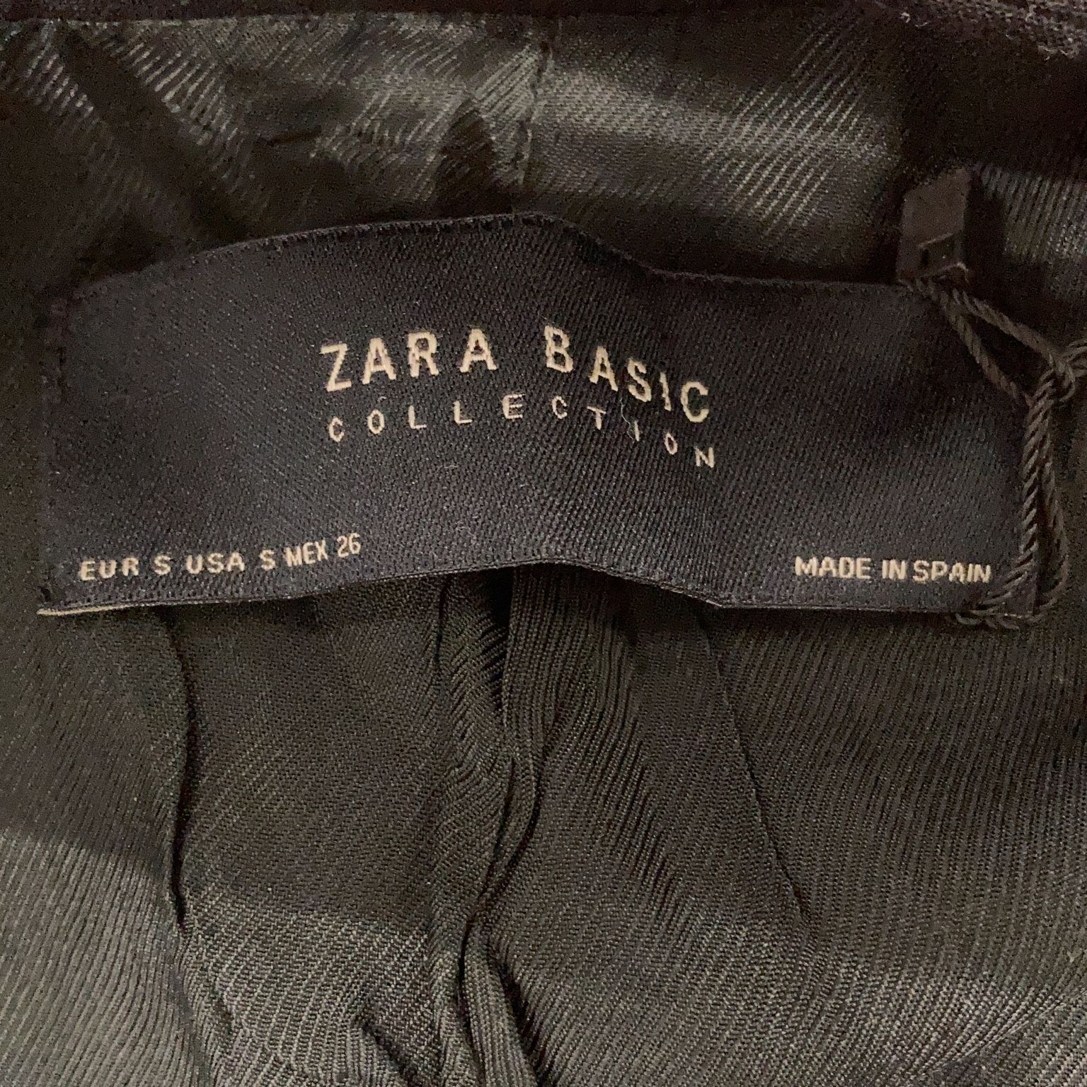 Zara Basic