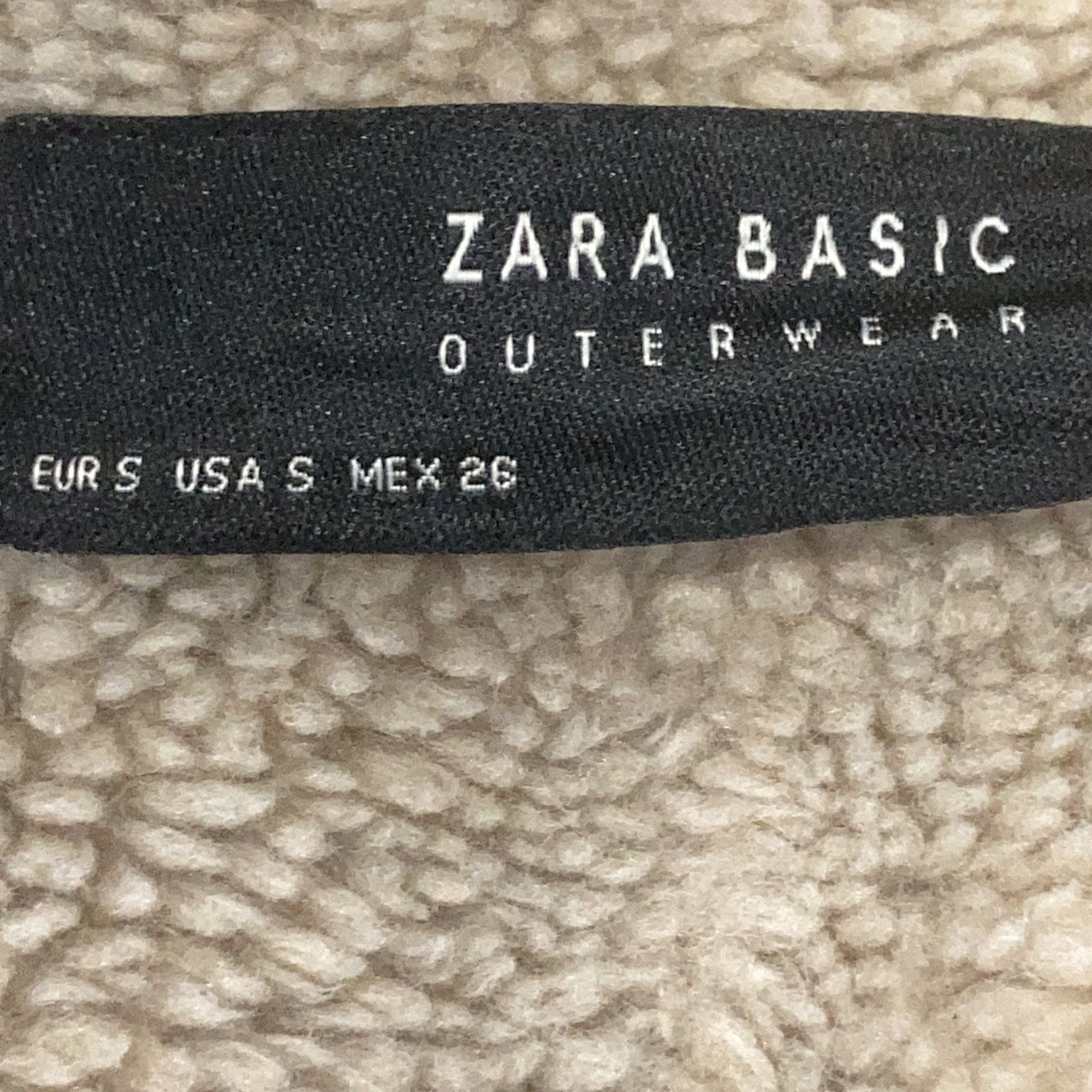 Zara Basic