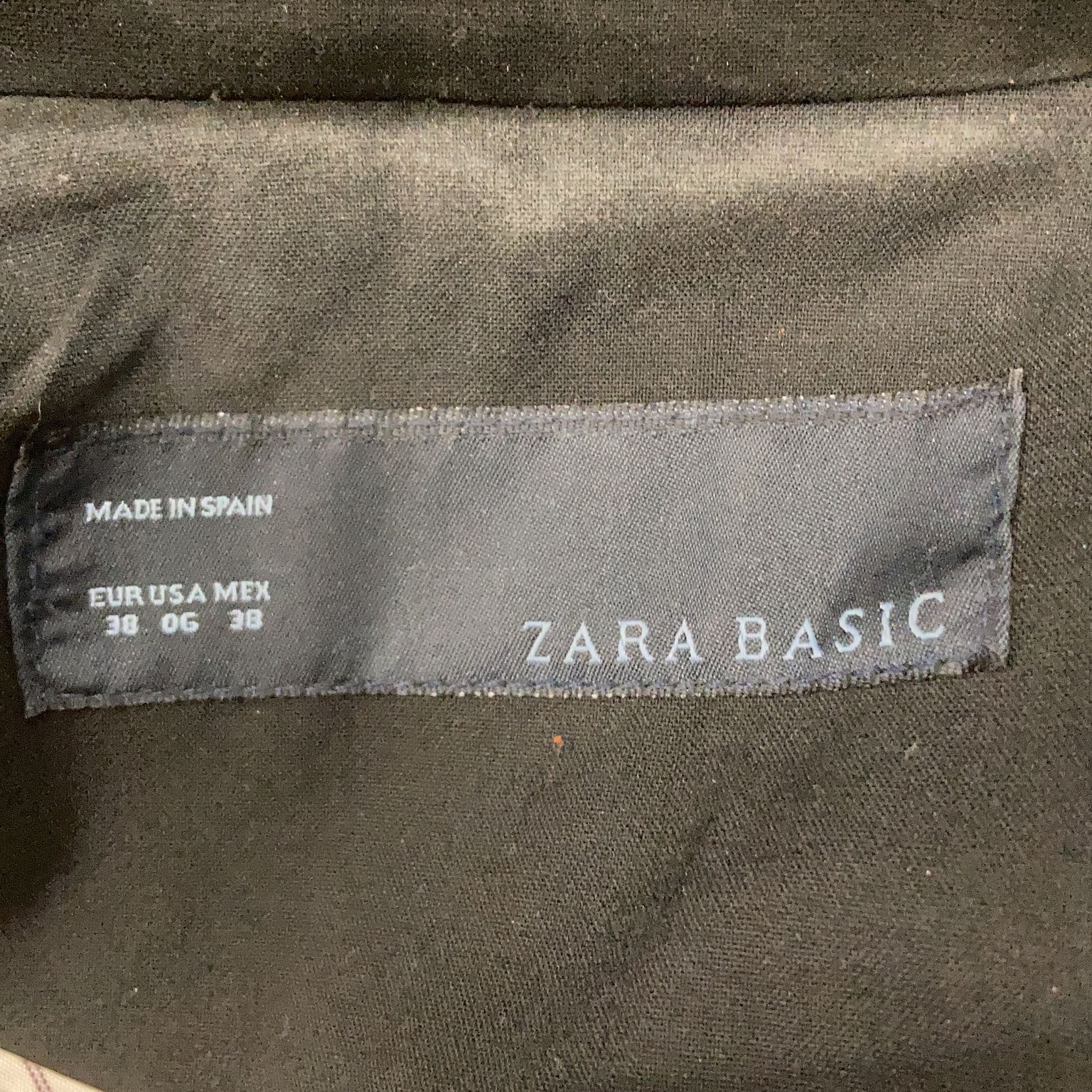 Zara Basic