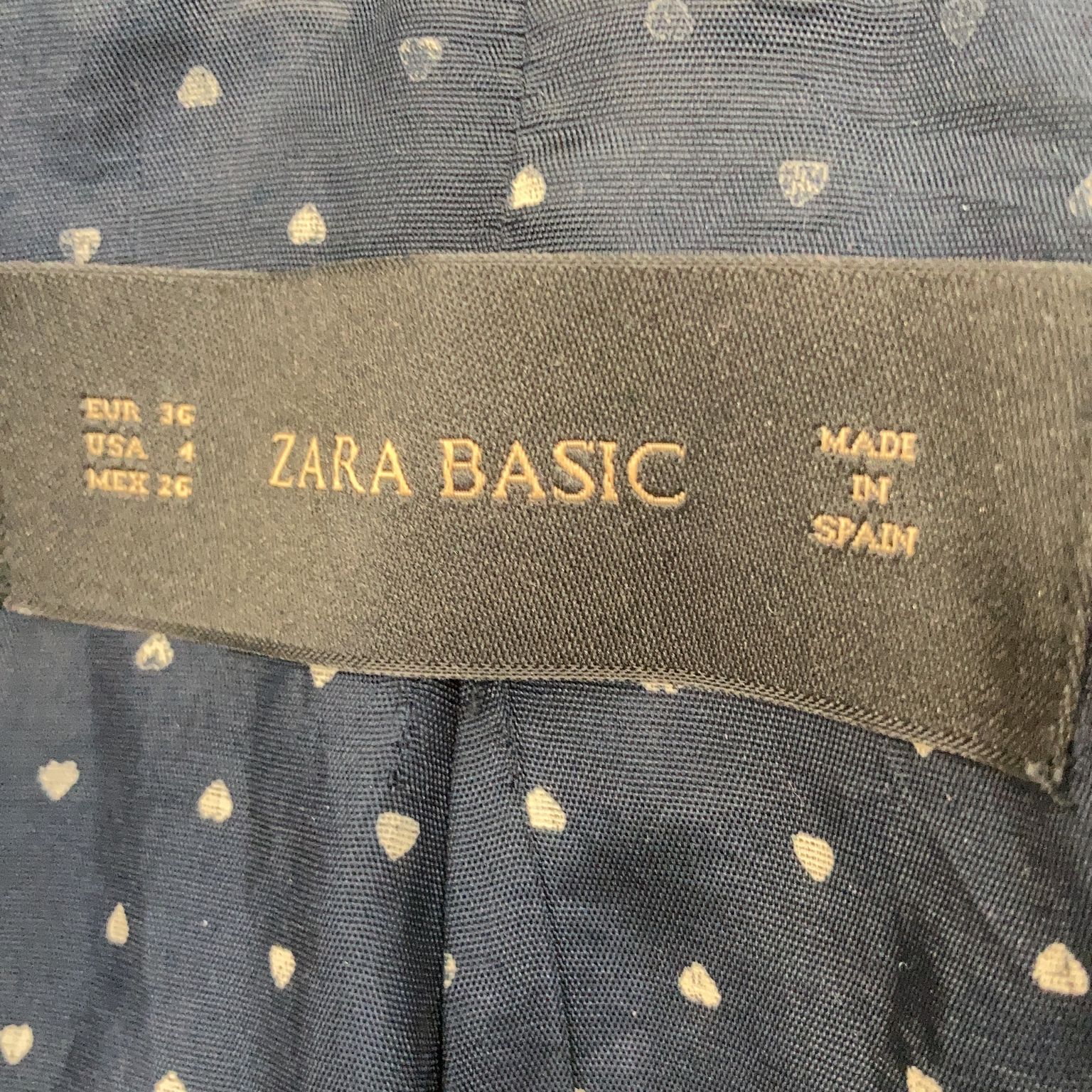 Zara Basic