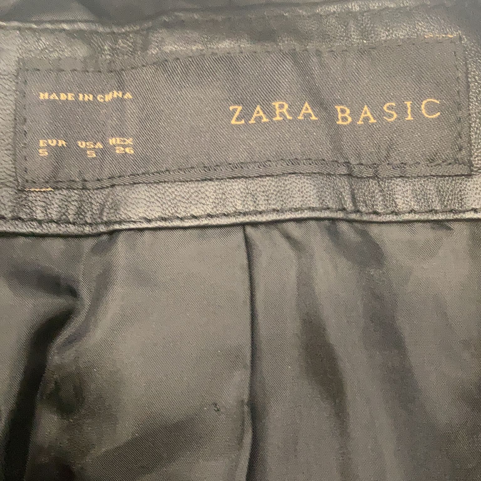 Zara Basic