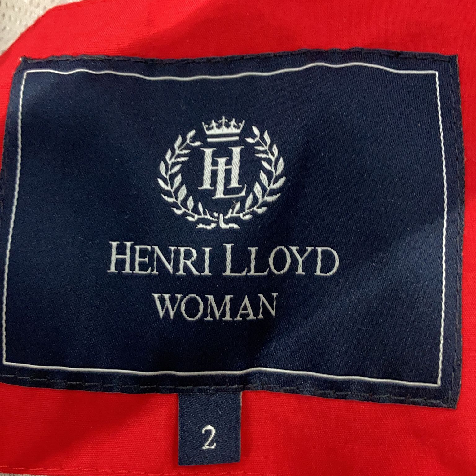 Henri Lloyd Woman