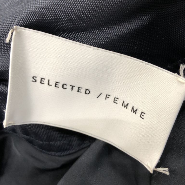 Selected Femme