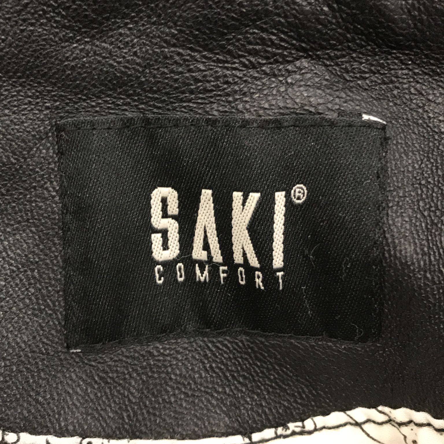 Saki Comfort Collection