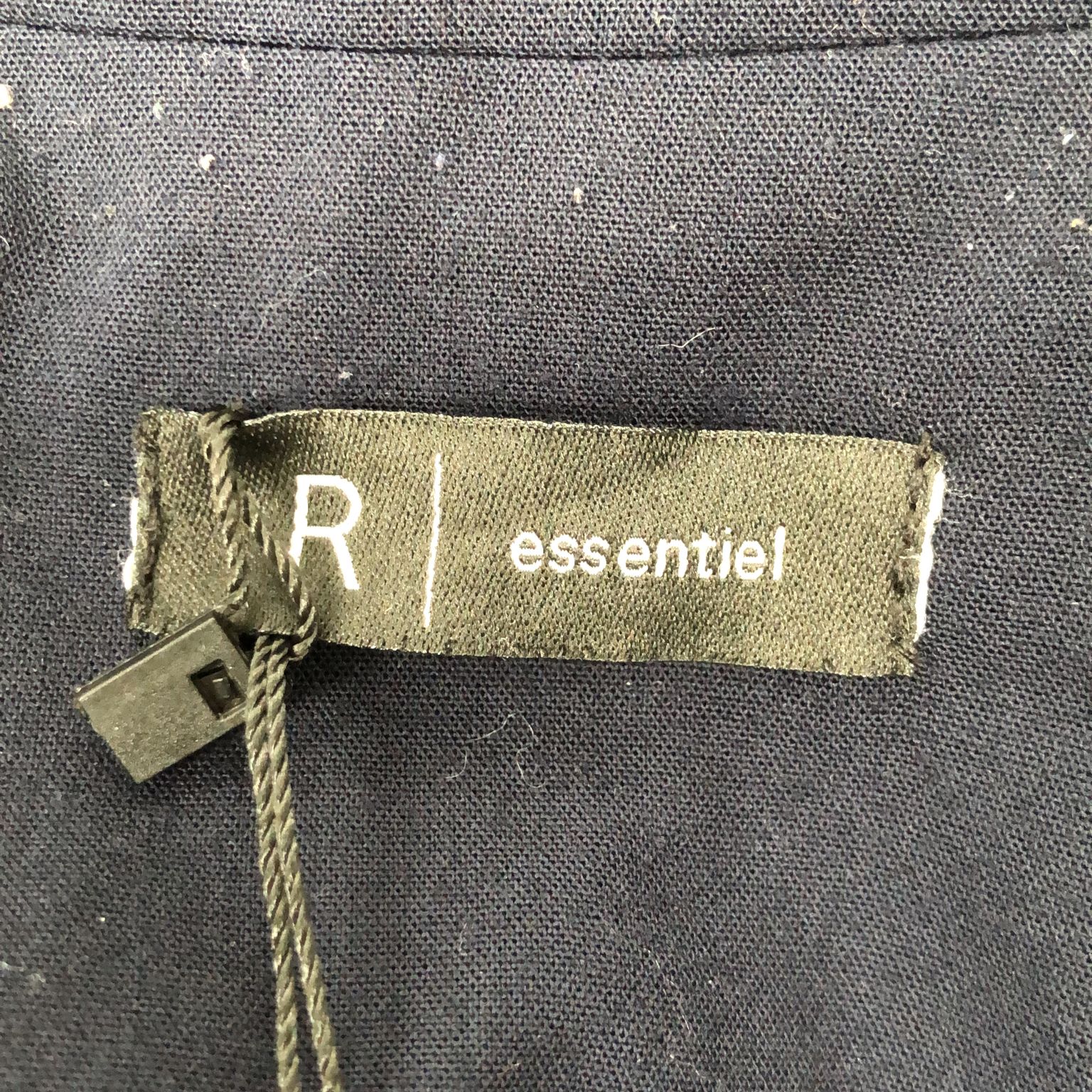 R Essentiel