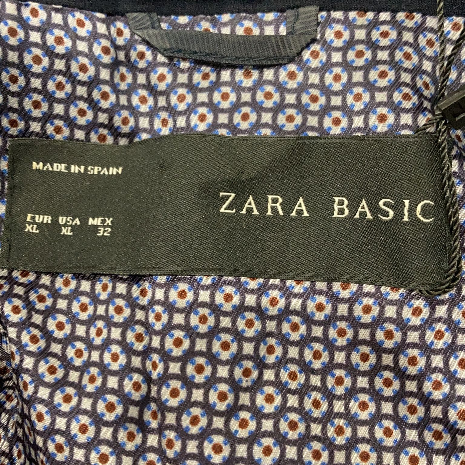 Zara Basic