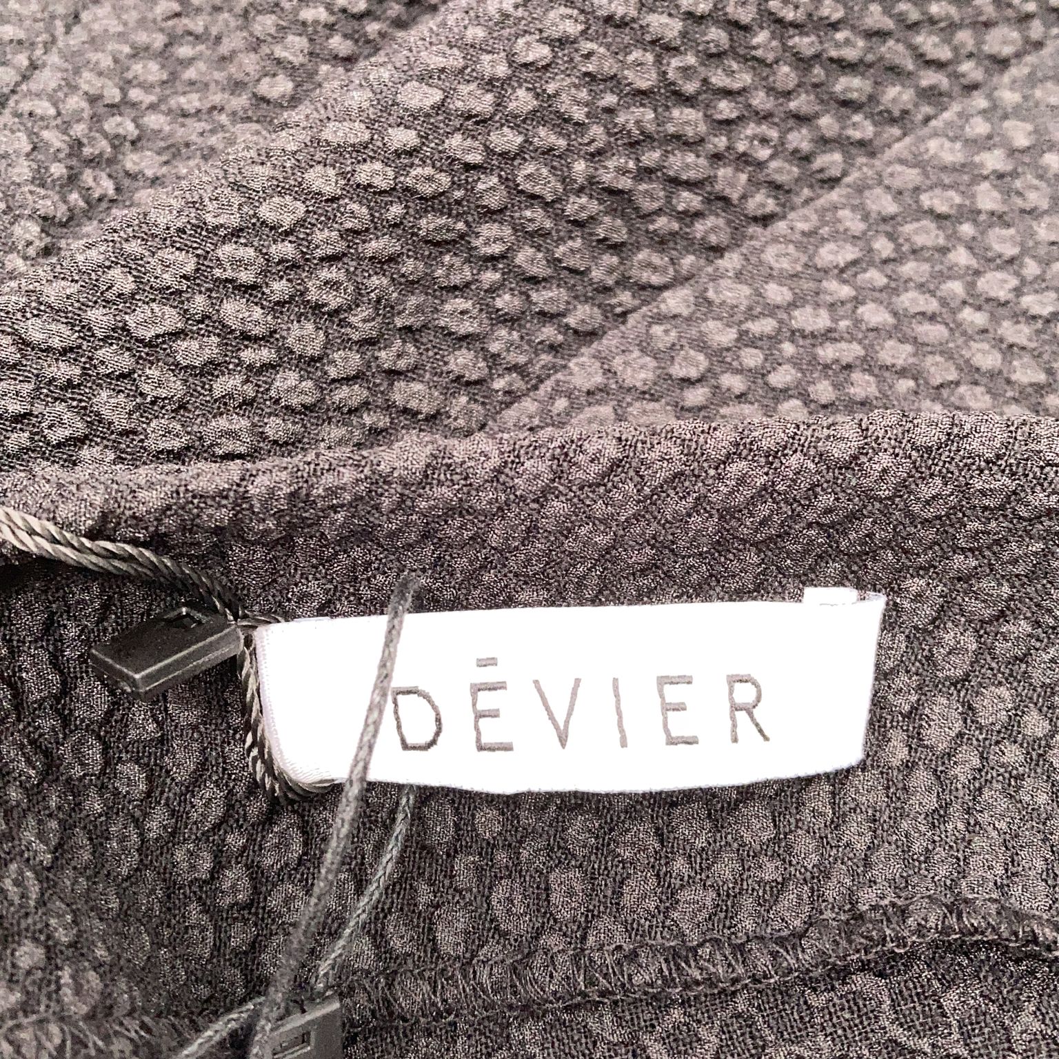 Devier