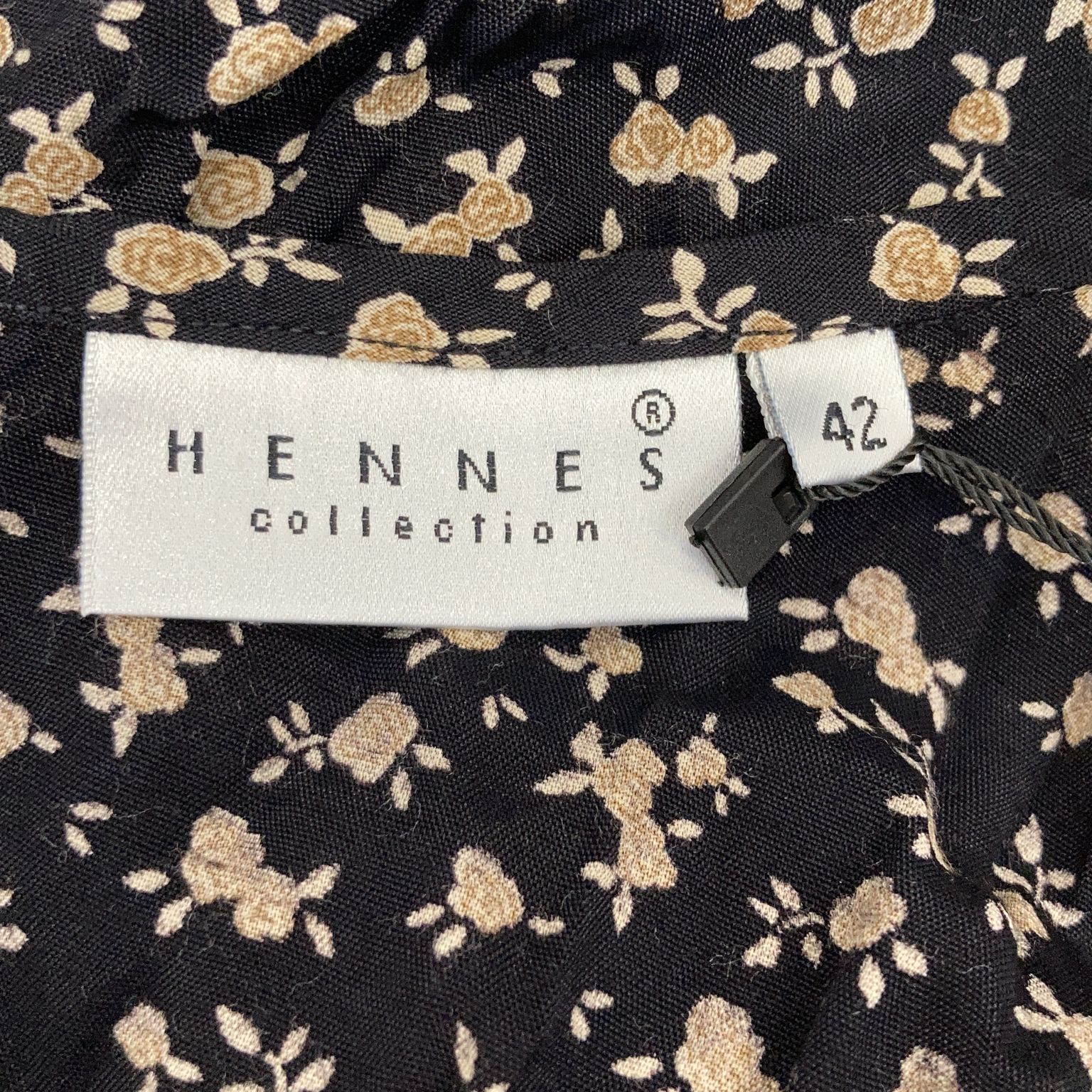 Hennes Collection