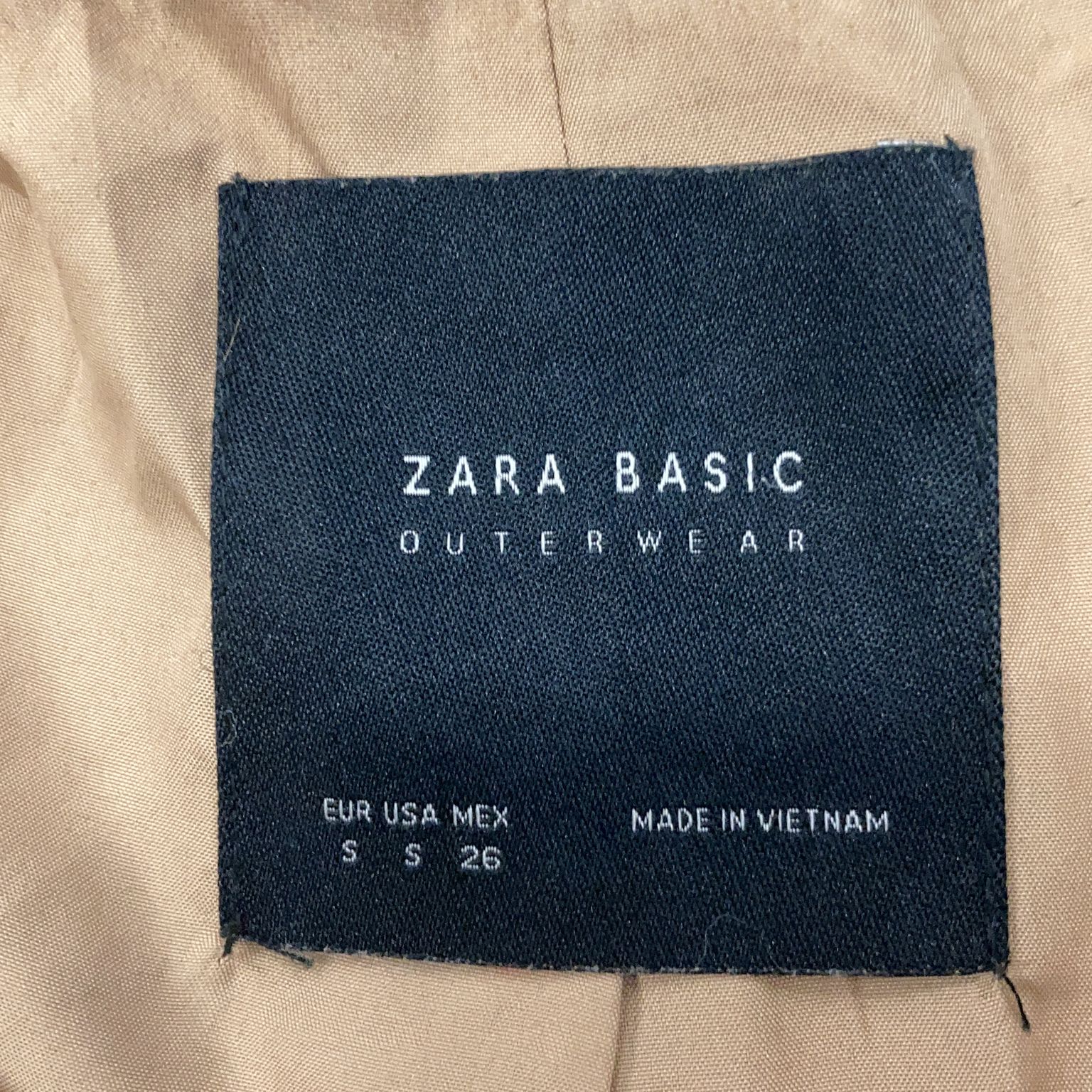 Zara Basic