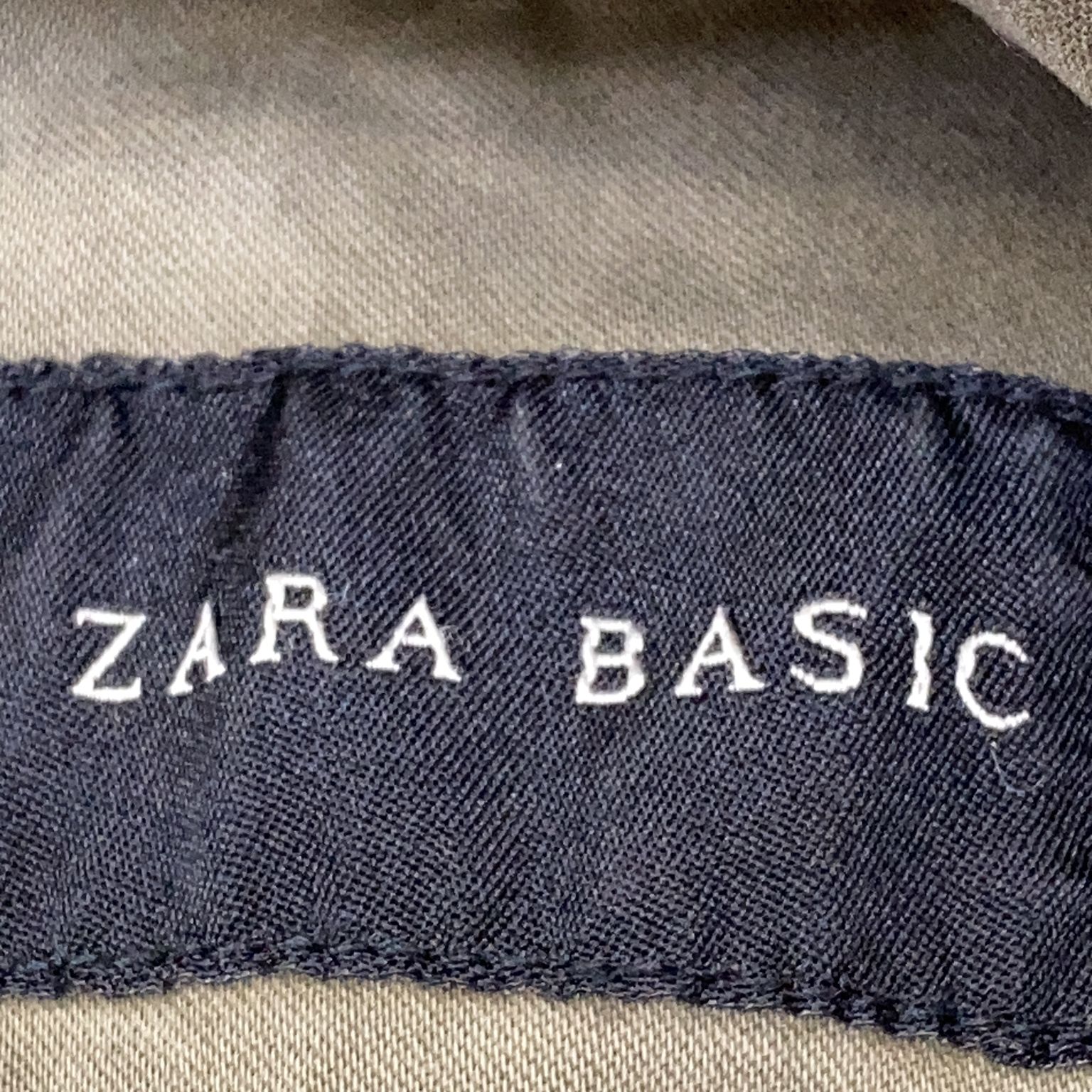 Zara Basic