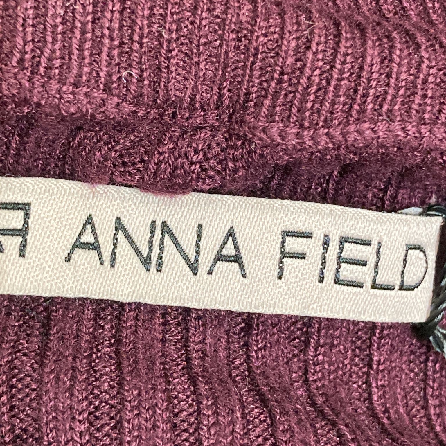 Anna Field