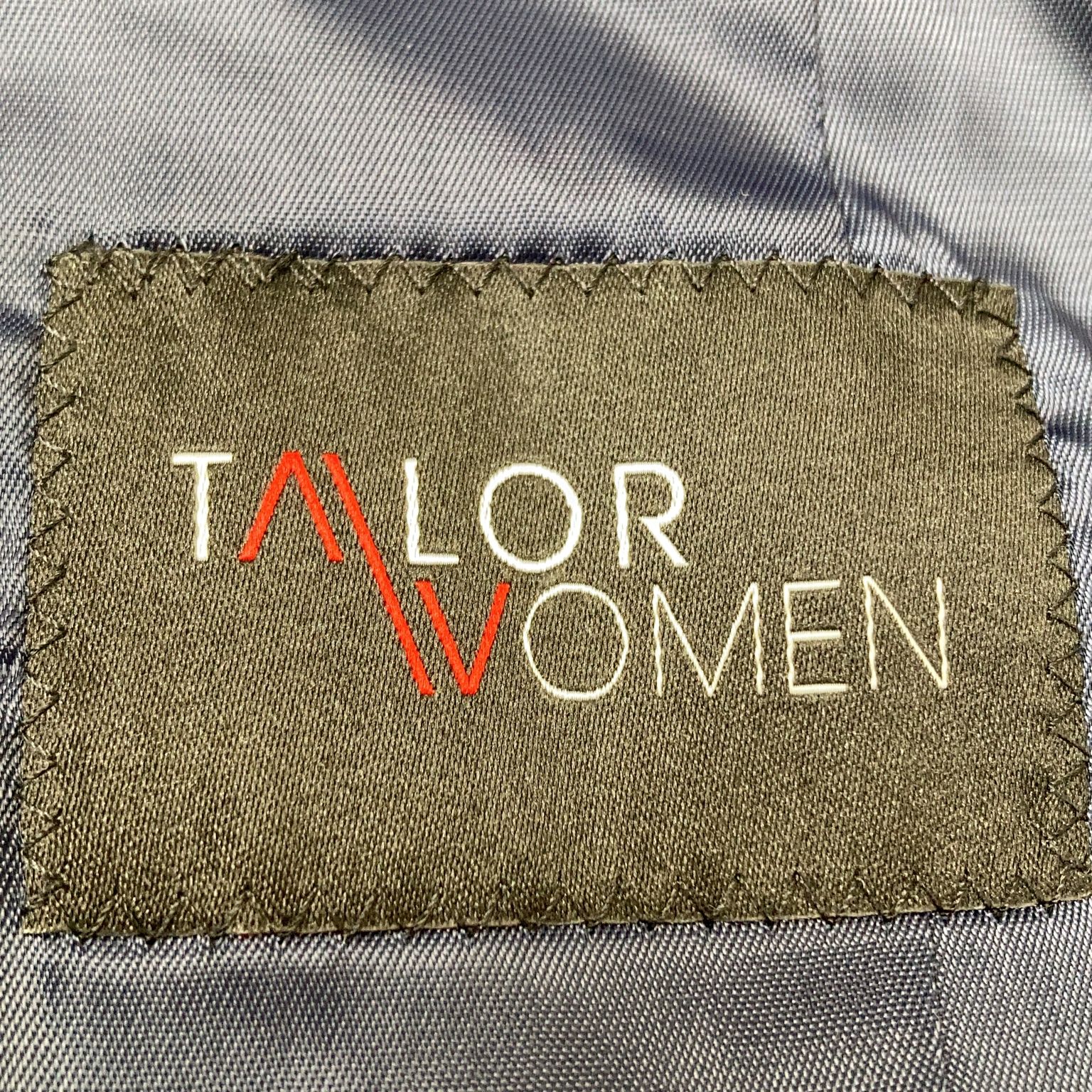 Taylor Women