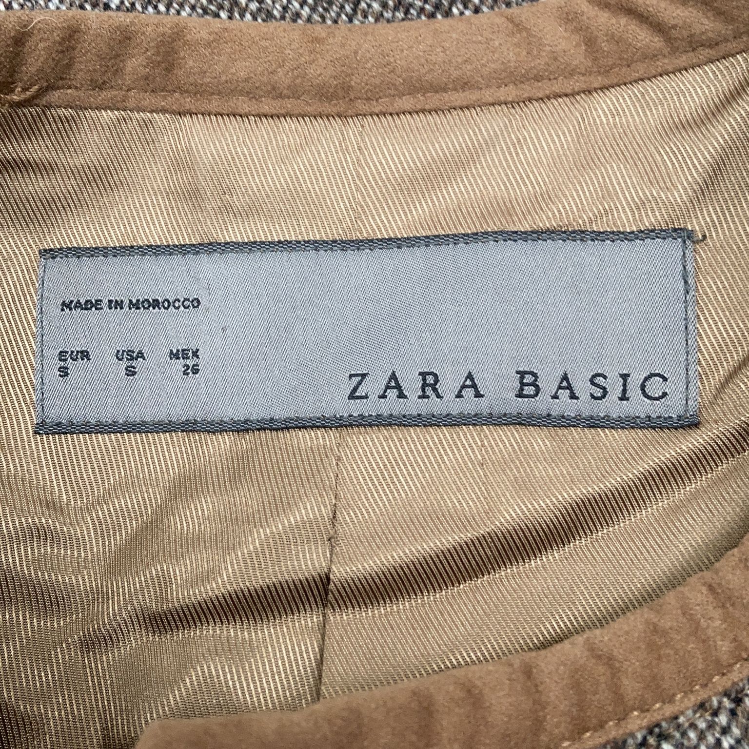 Zara Basic