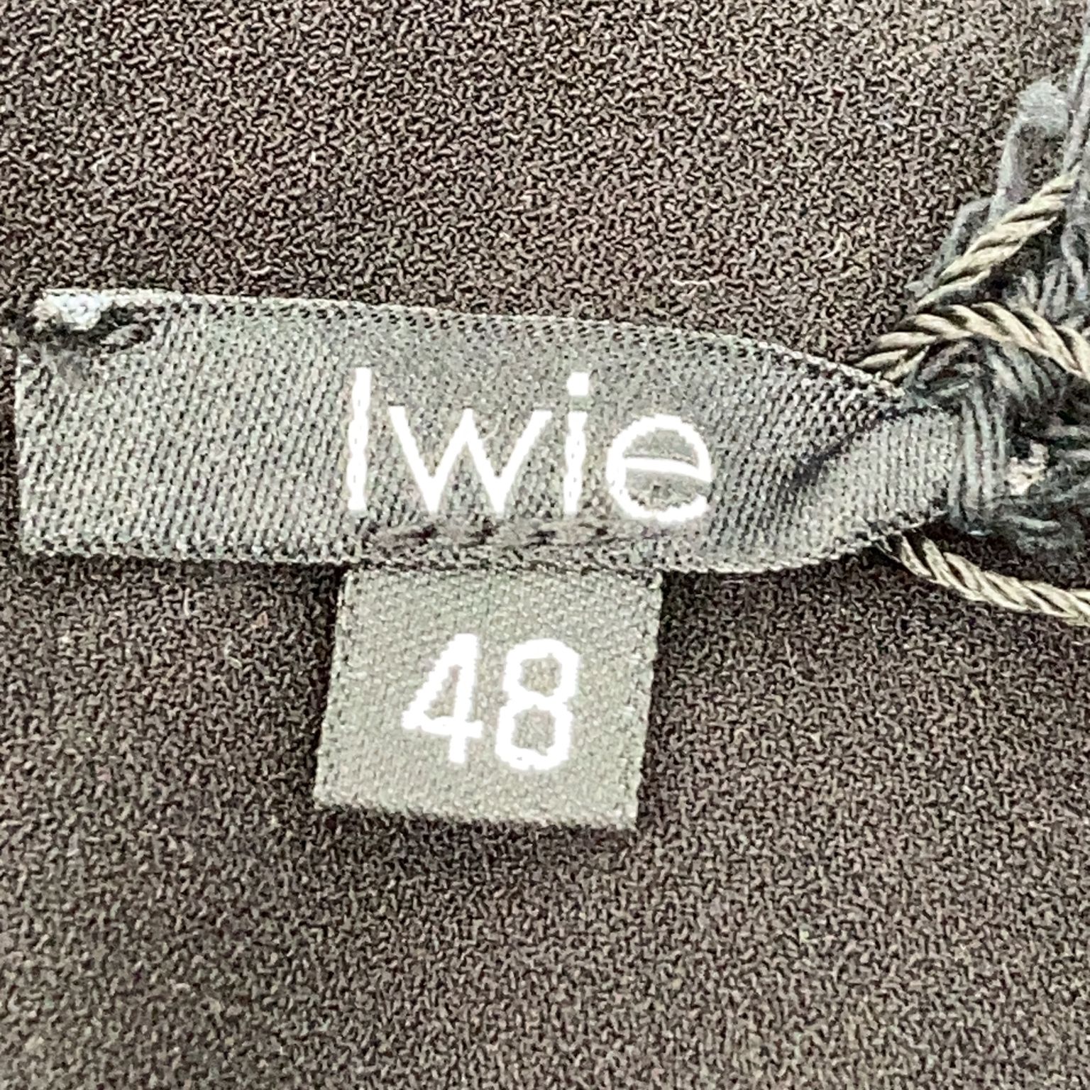 Iwie