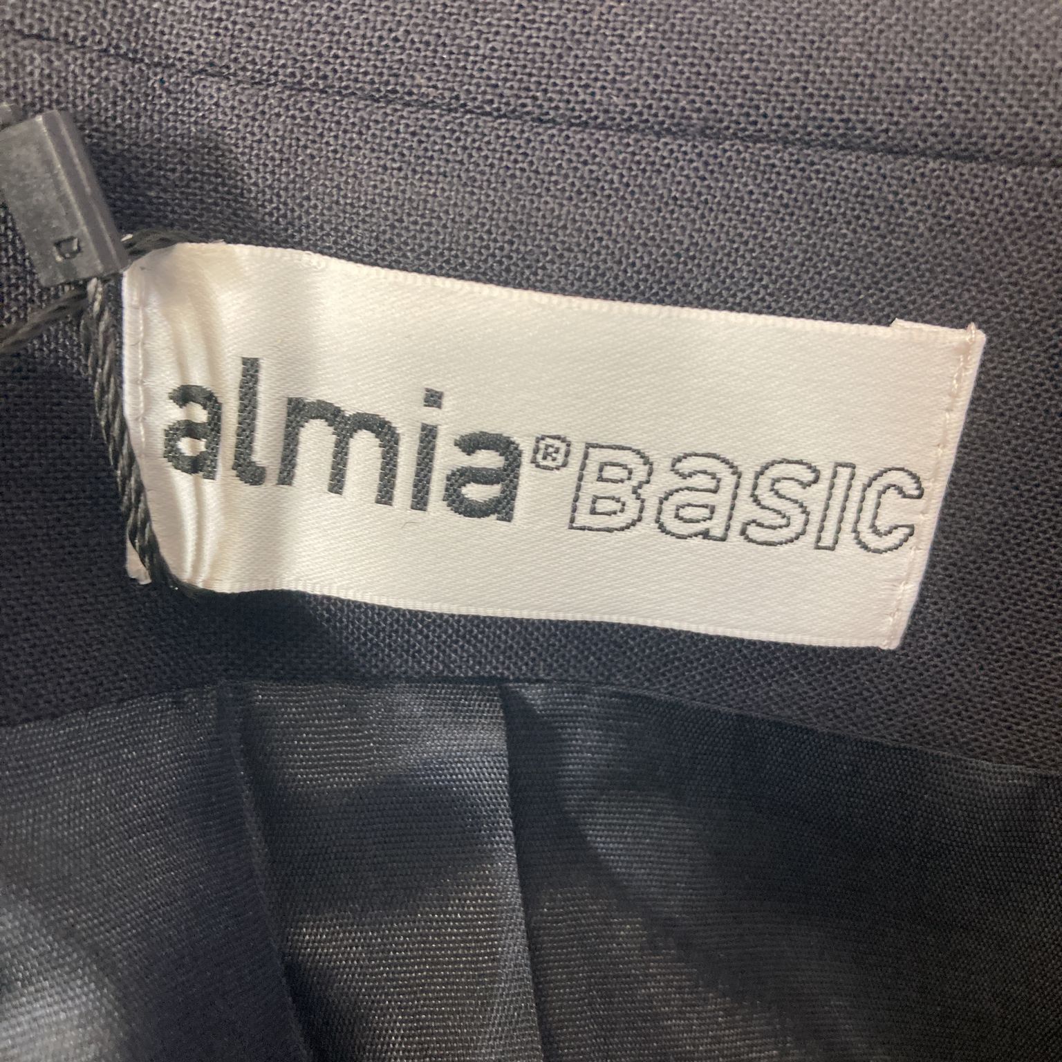 Almia Basic