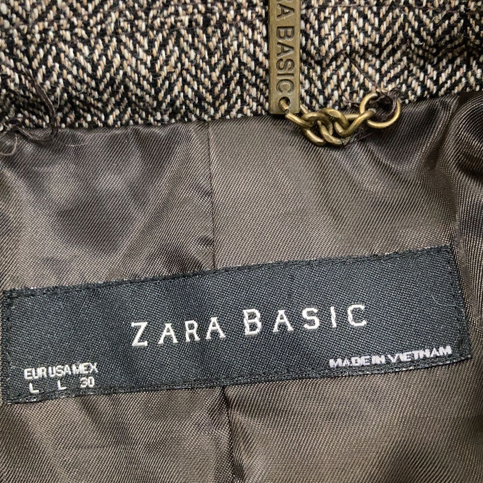 Zara Basic