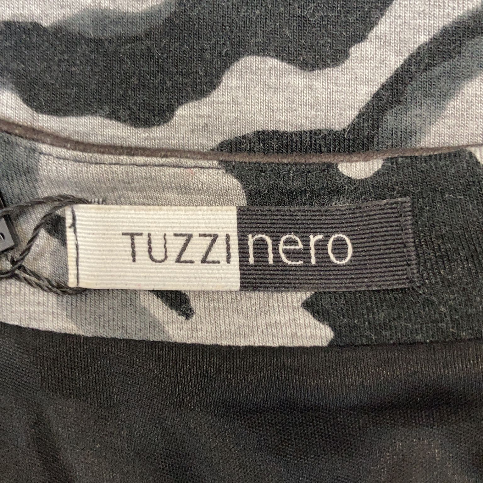 Tuzzi Nero