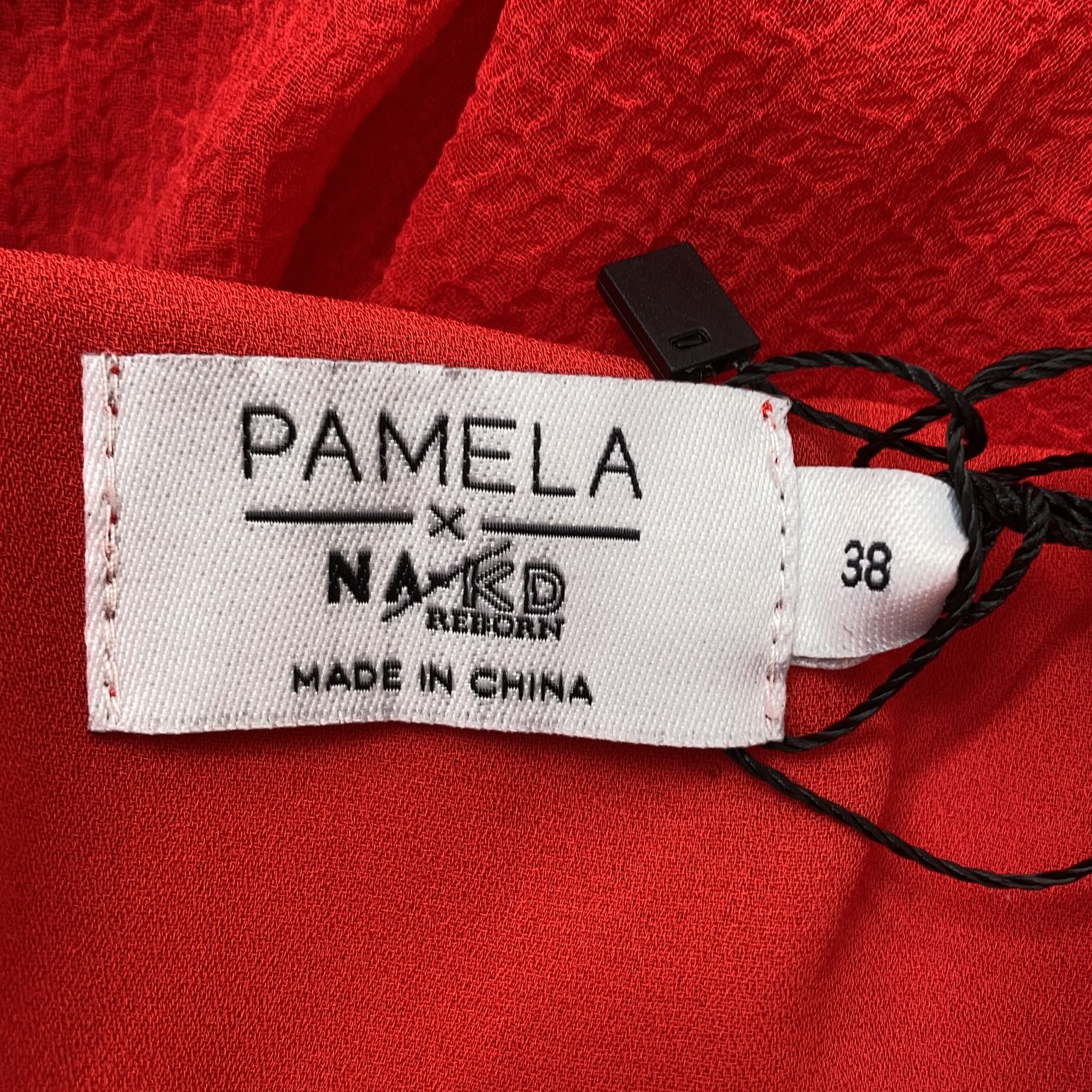 Pamela x NA-KD