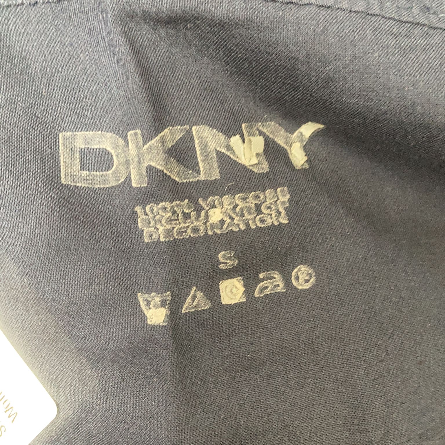 DKNY