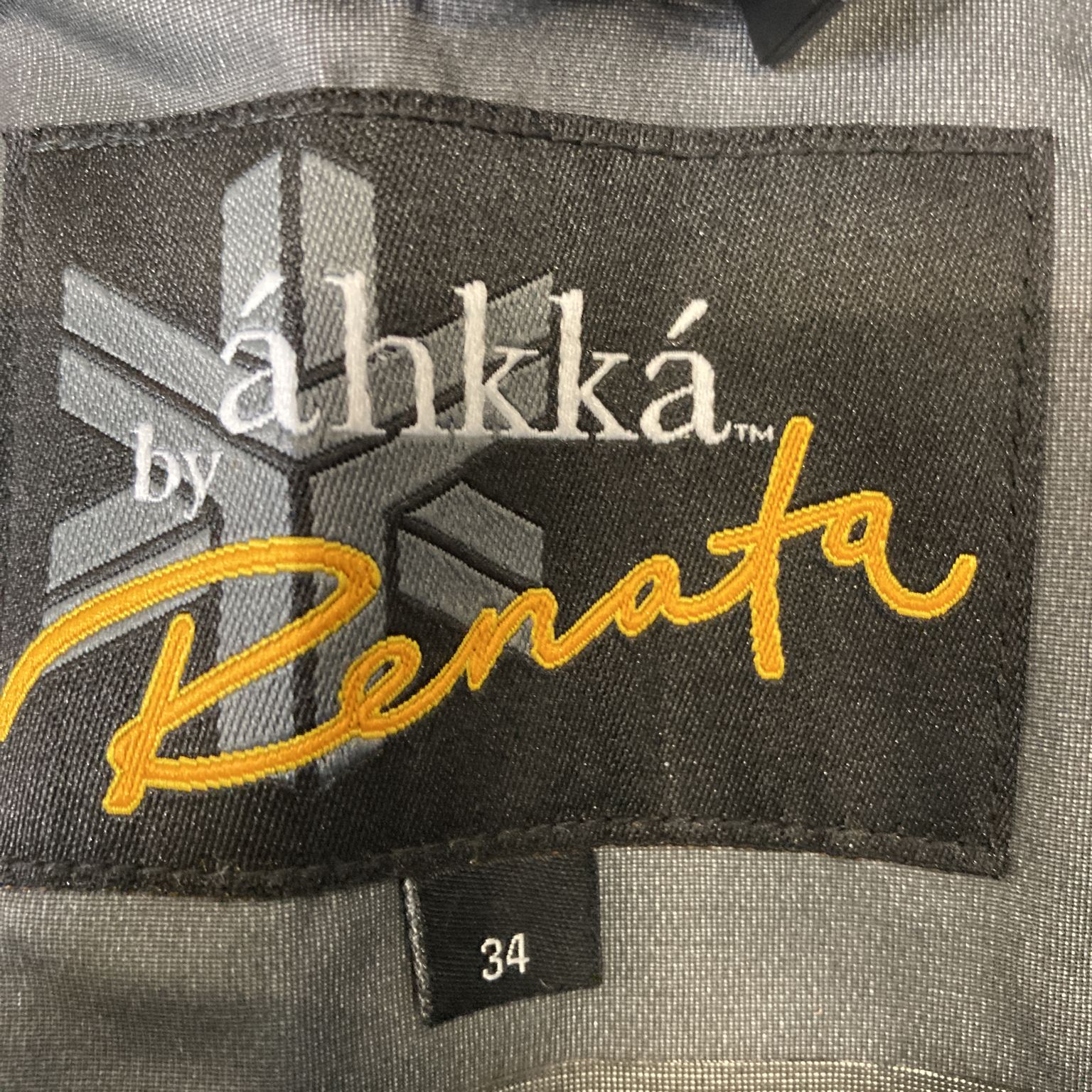 Áhkká by Renata