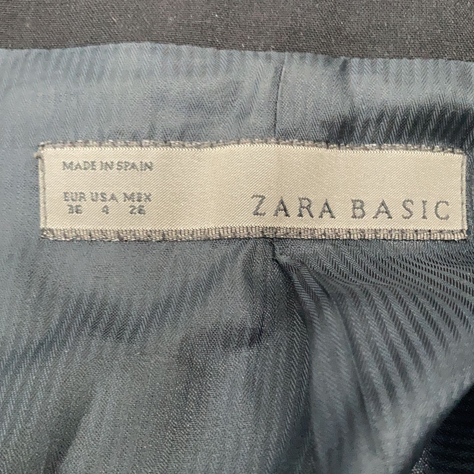 Zara Basic