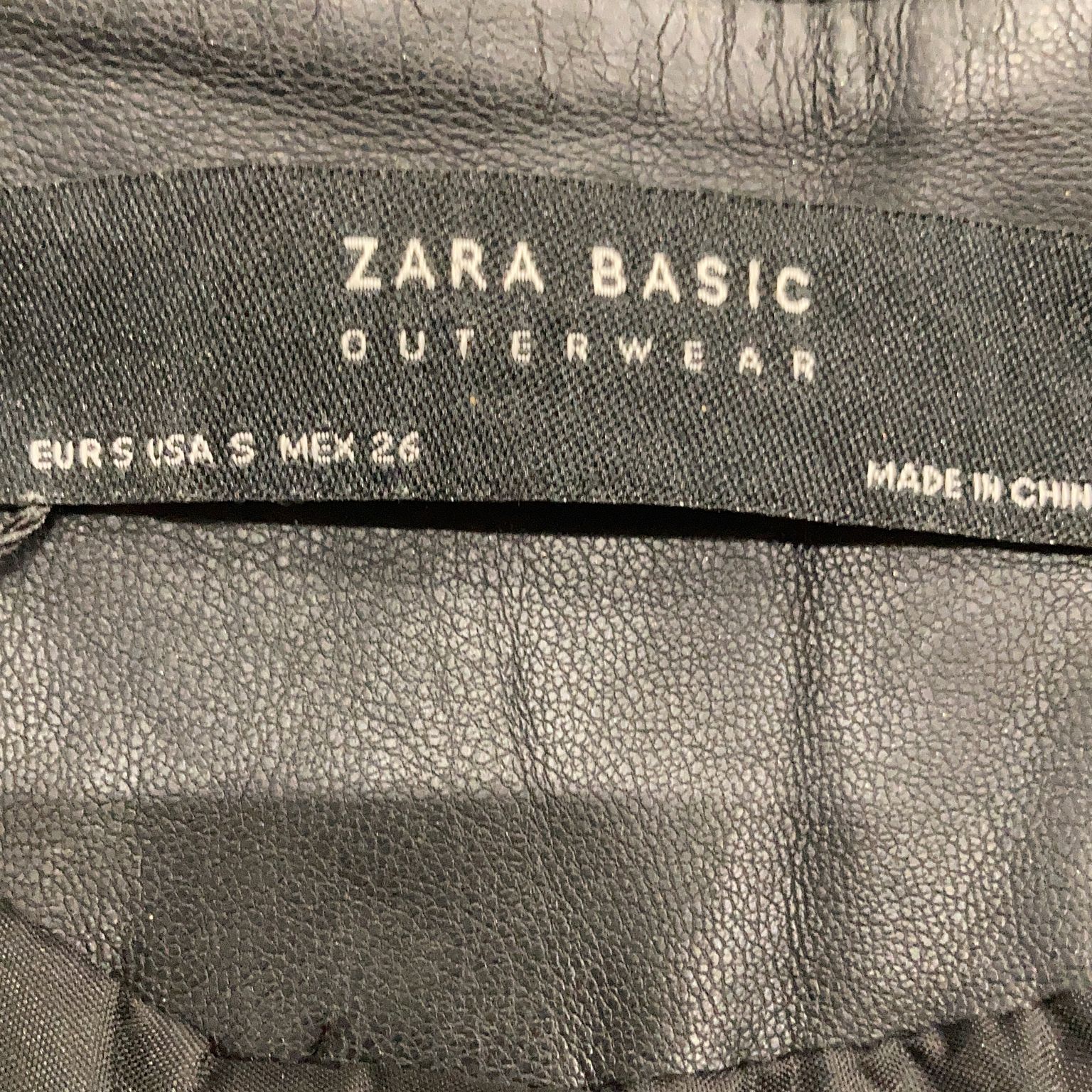 Zara Basic