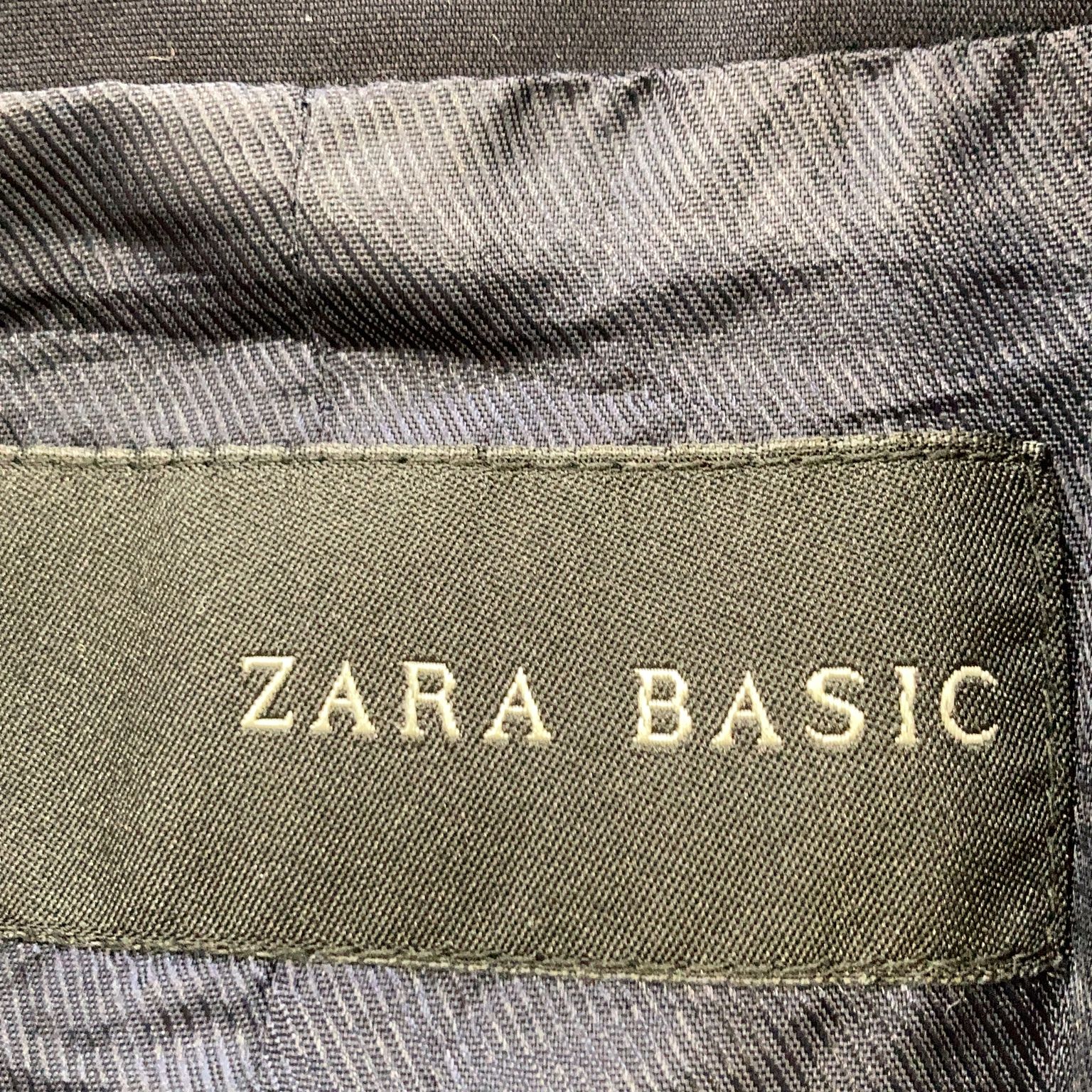 Zara Basic