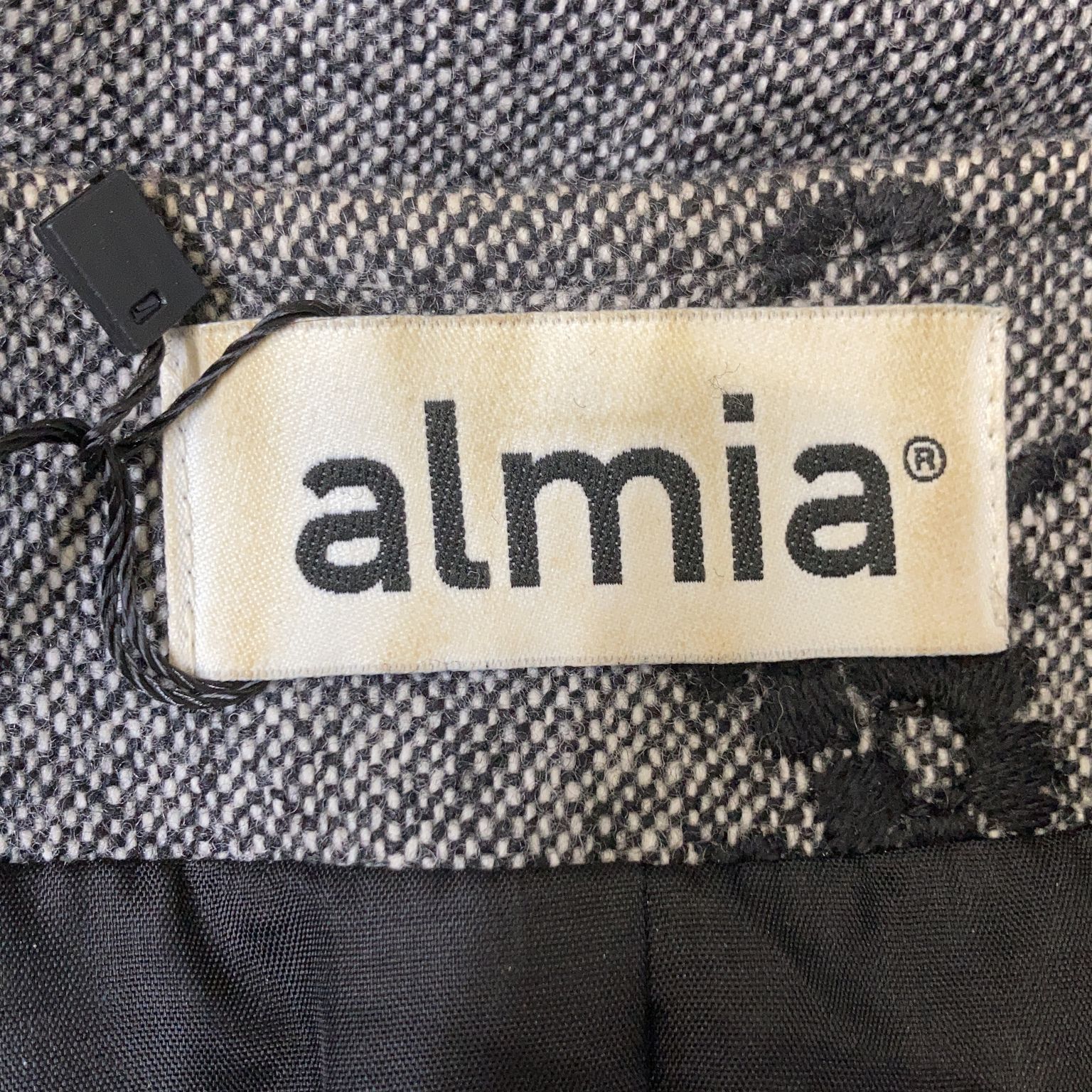 Almia