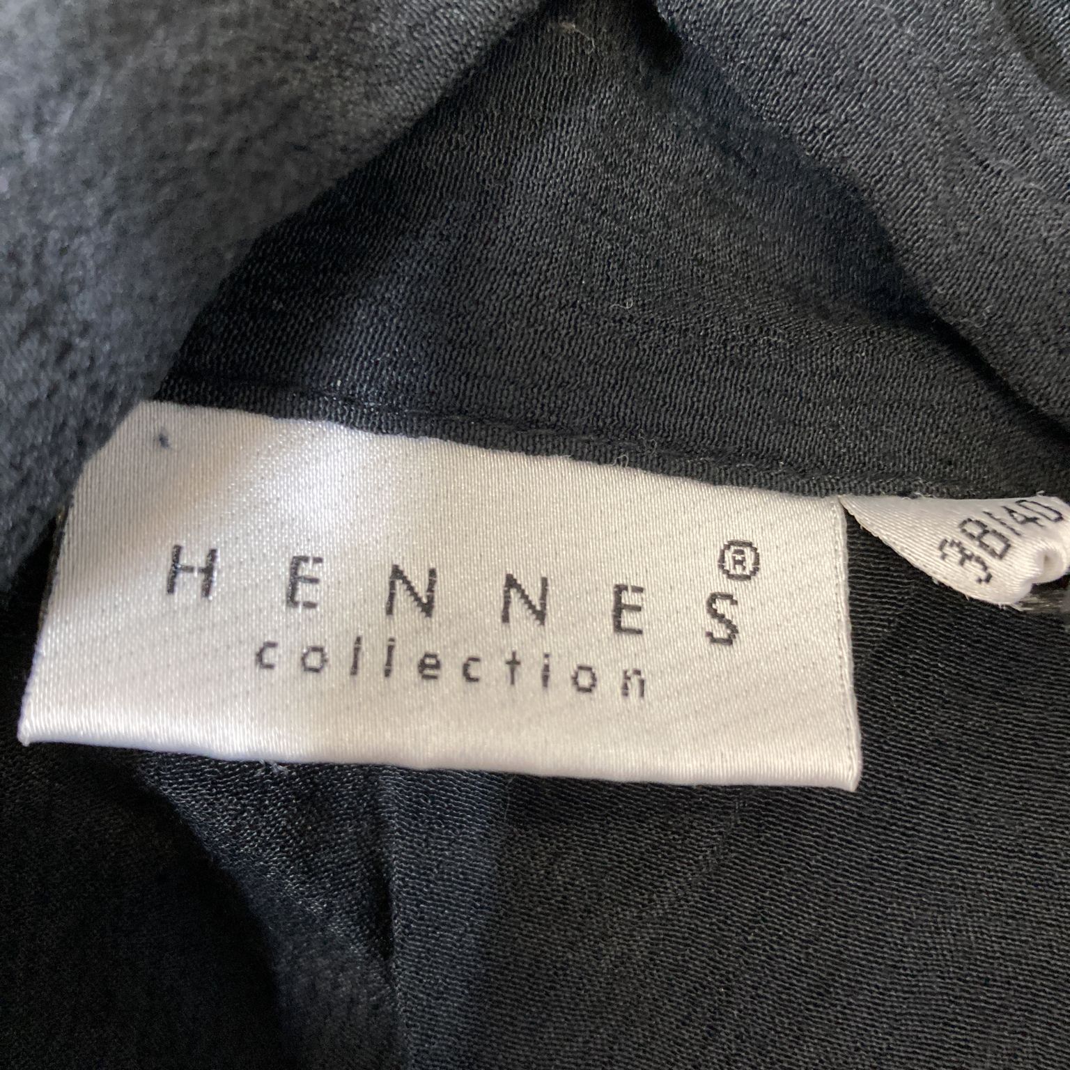 Hennes Collection