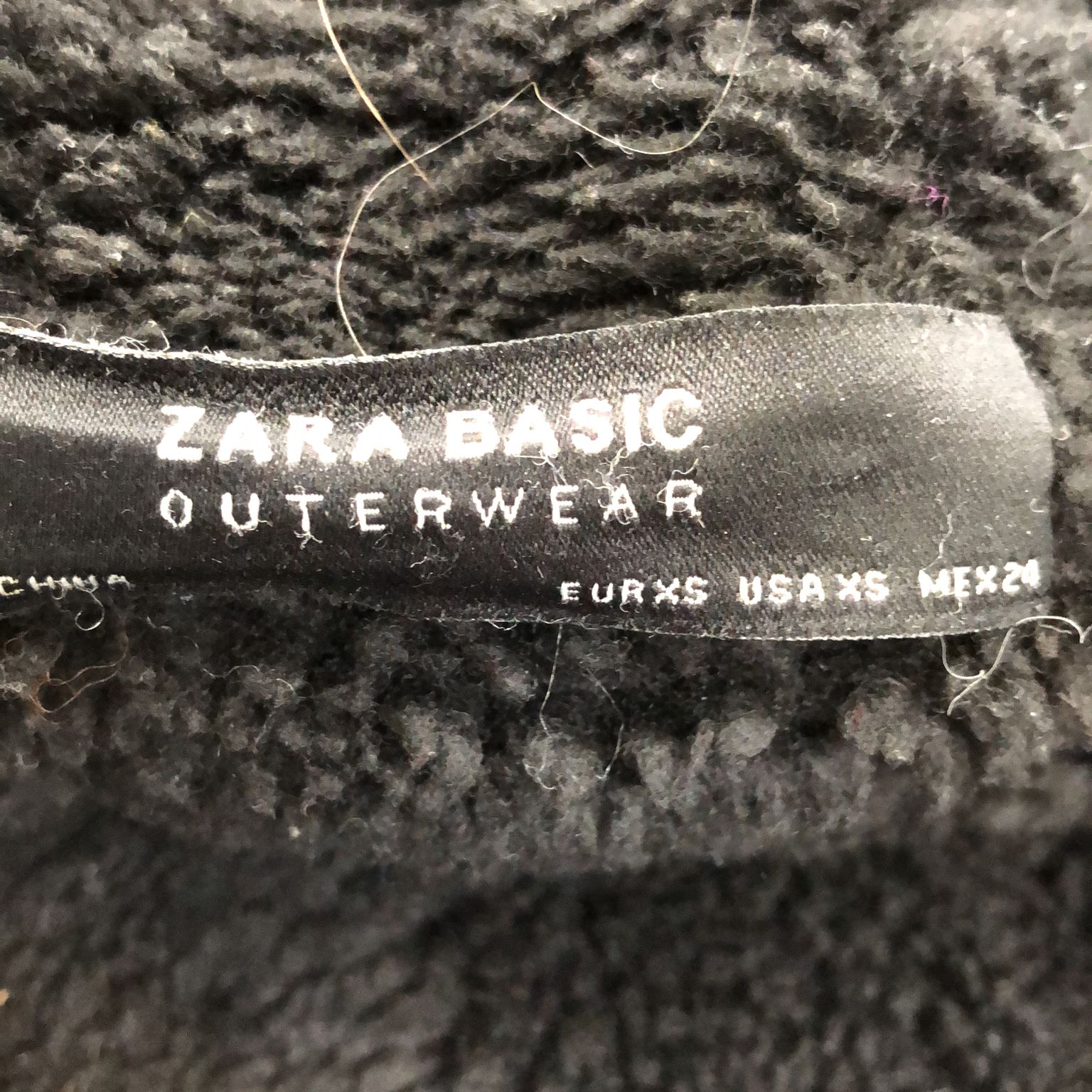 Zara Basic