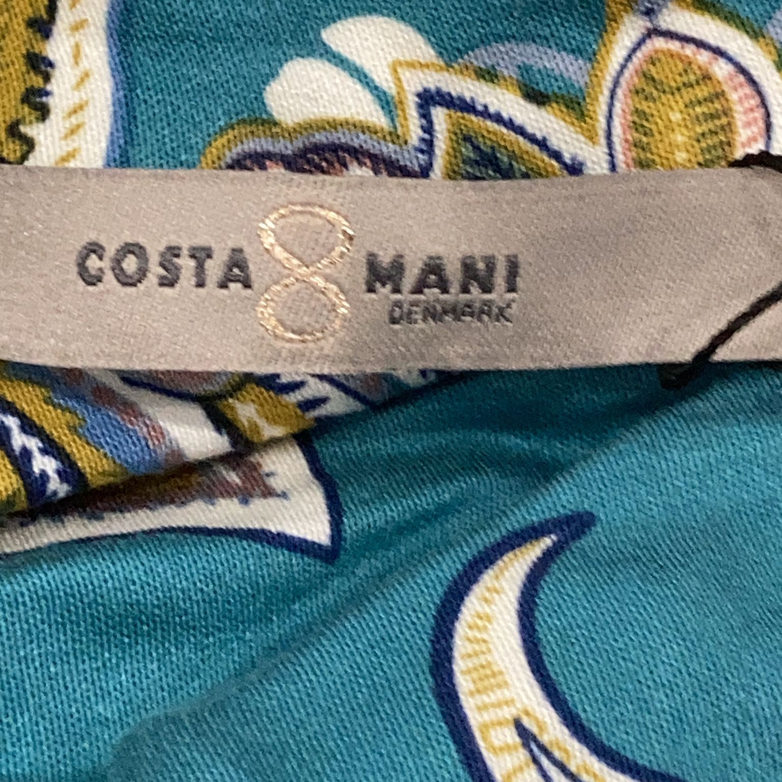 Costa 8 Mani