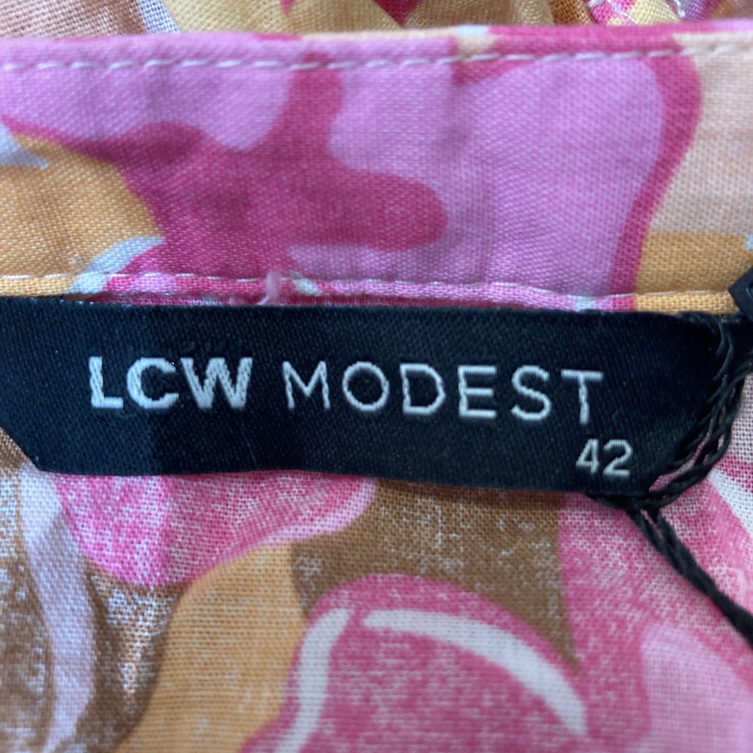 LCW Modest