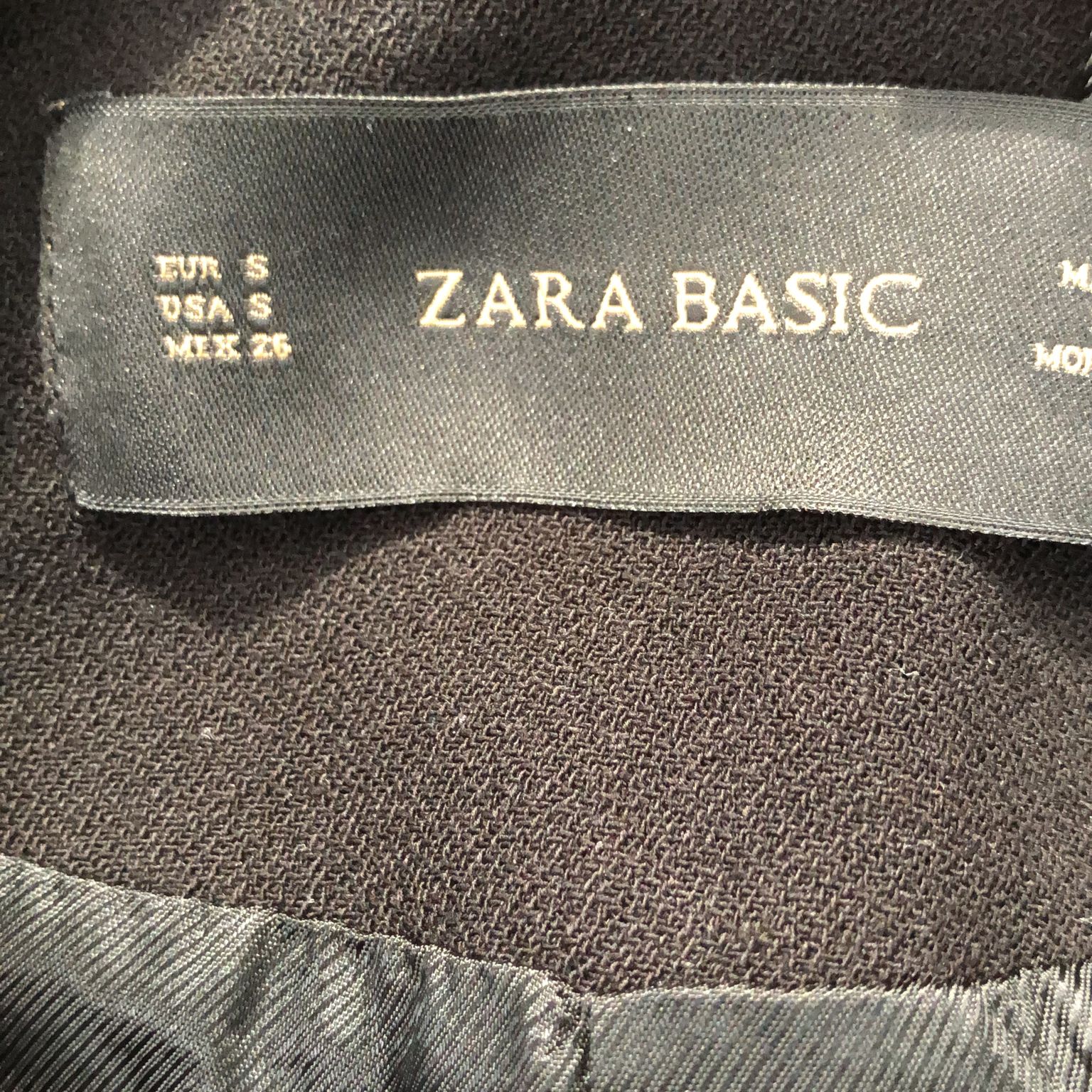 Zara Basic