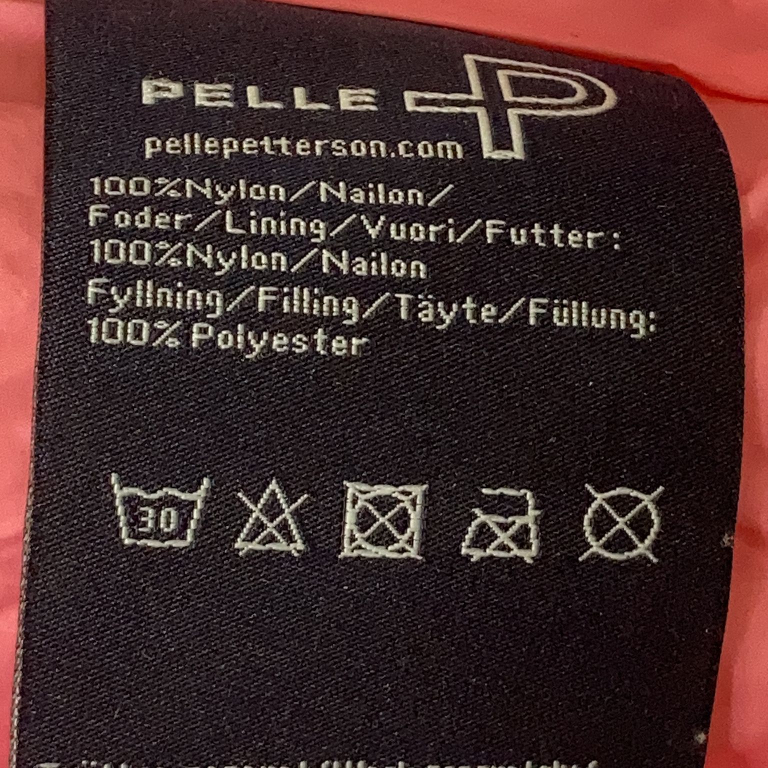 Pelle