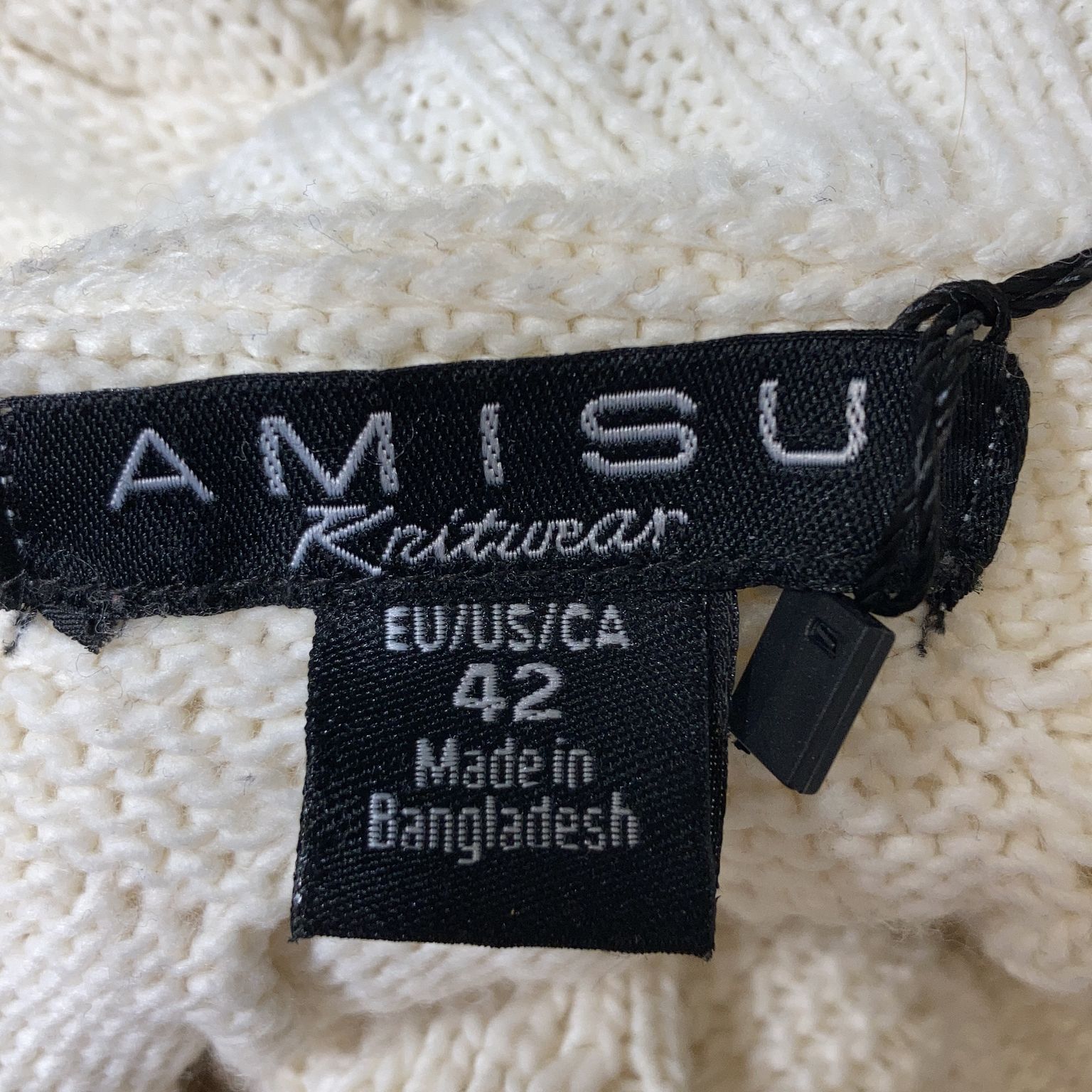 Amisu Knitwear