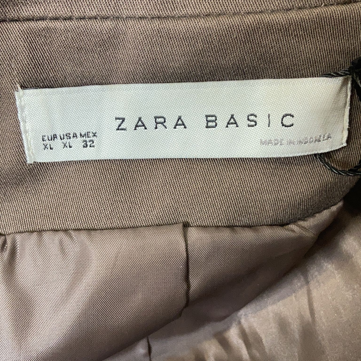 Zara Basic