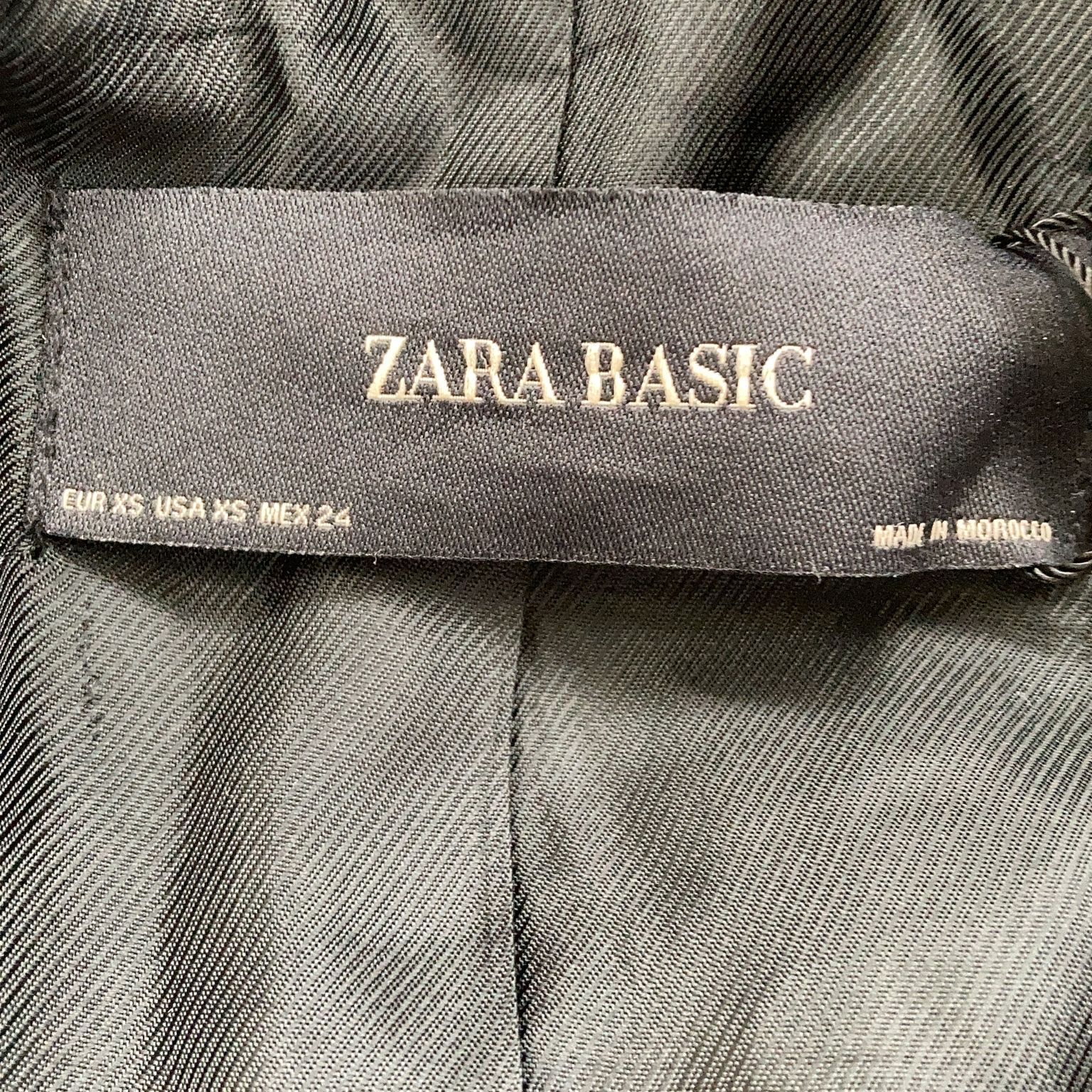 Zara Basic