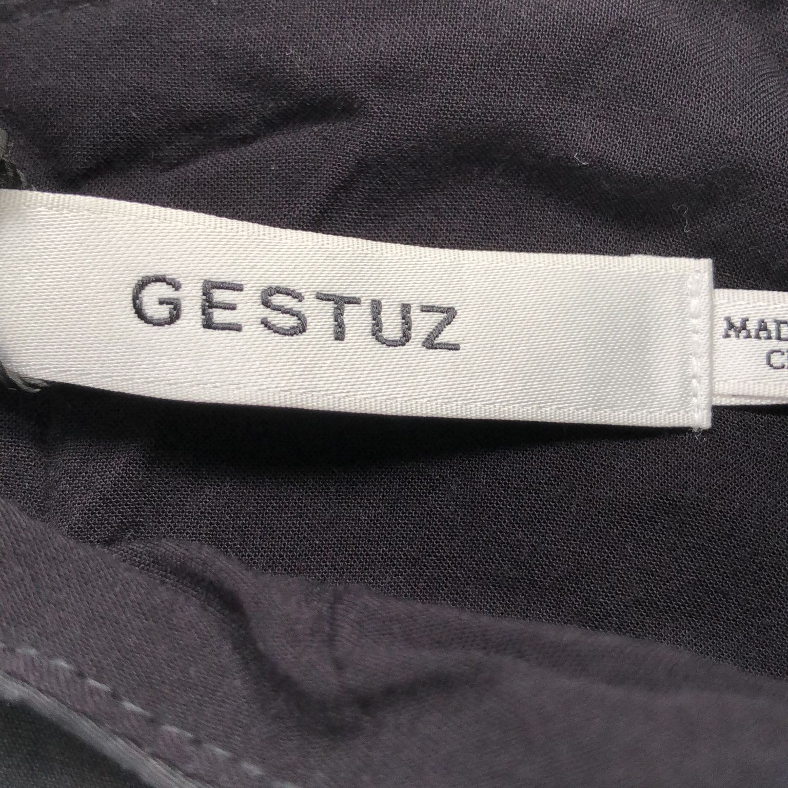 Gestuz