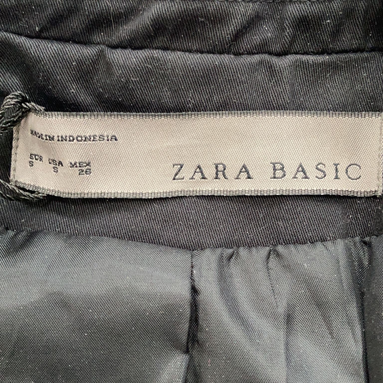 Zara Basic