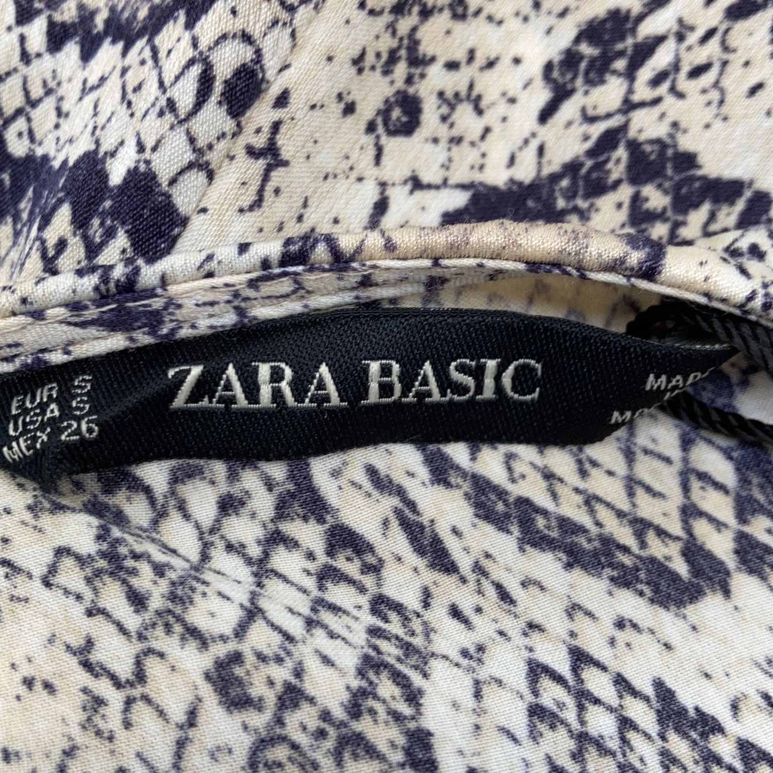 Zara Basic