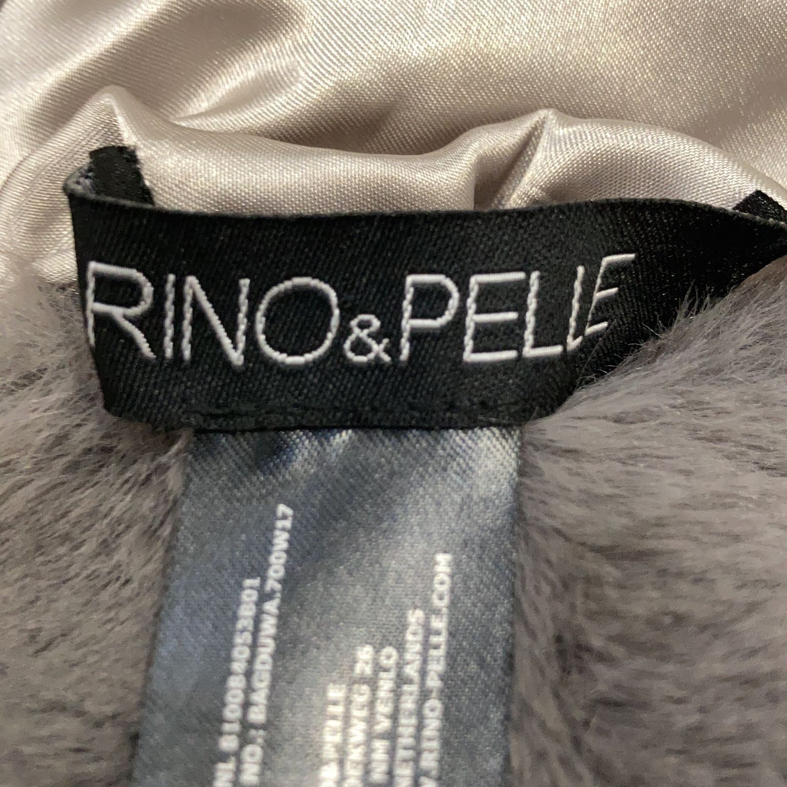 Rino  Pelle