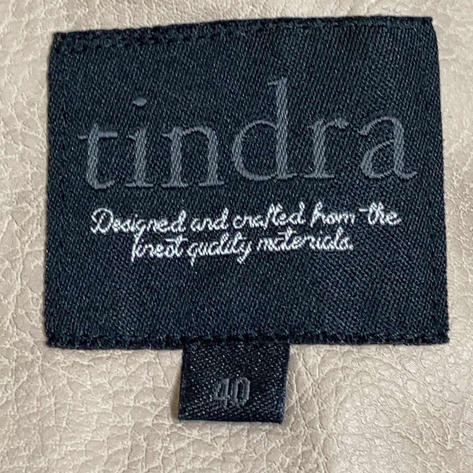 Tindra