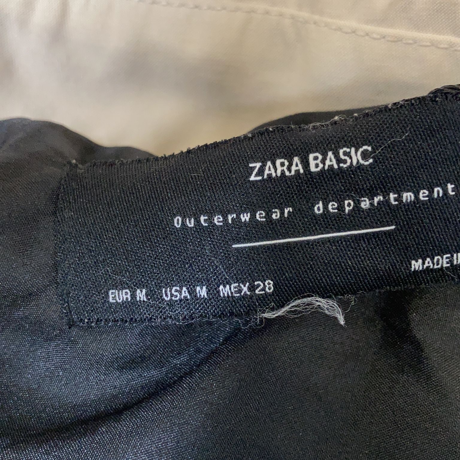 Zara Basic