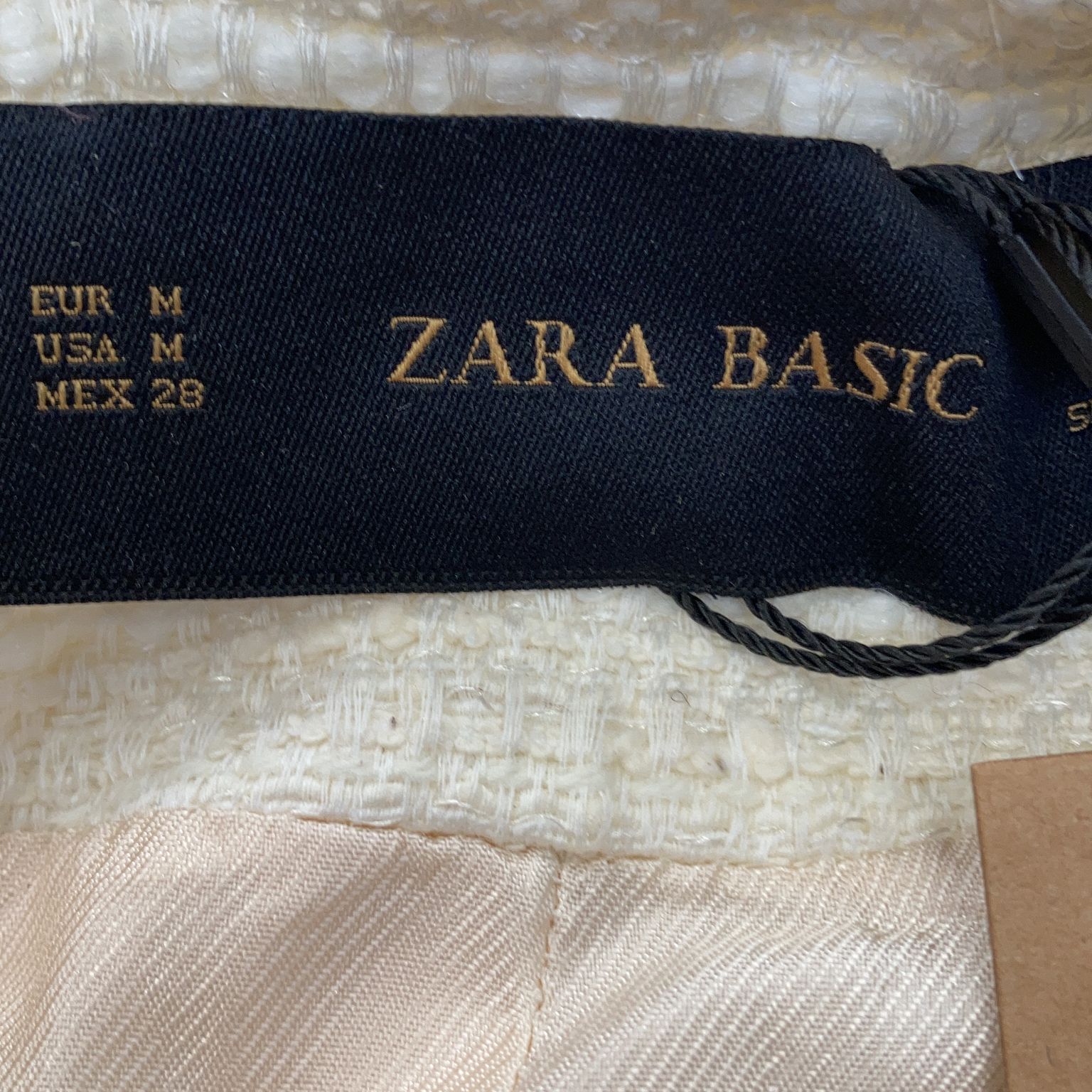 Zara Basic