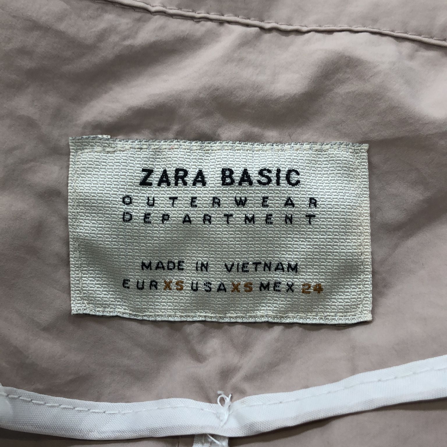 Zara Basic