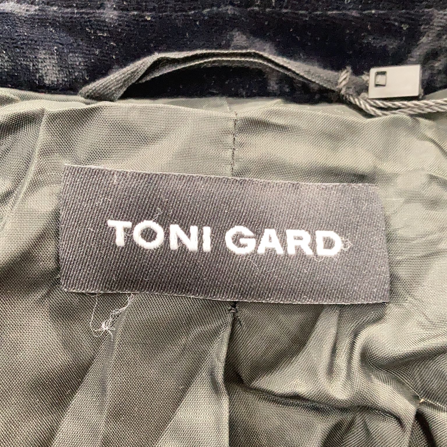 Toni Gard