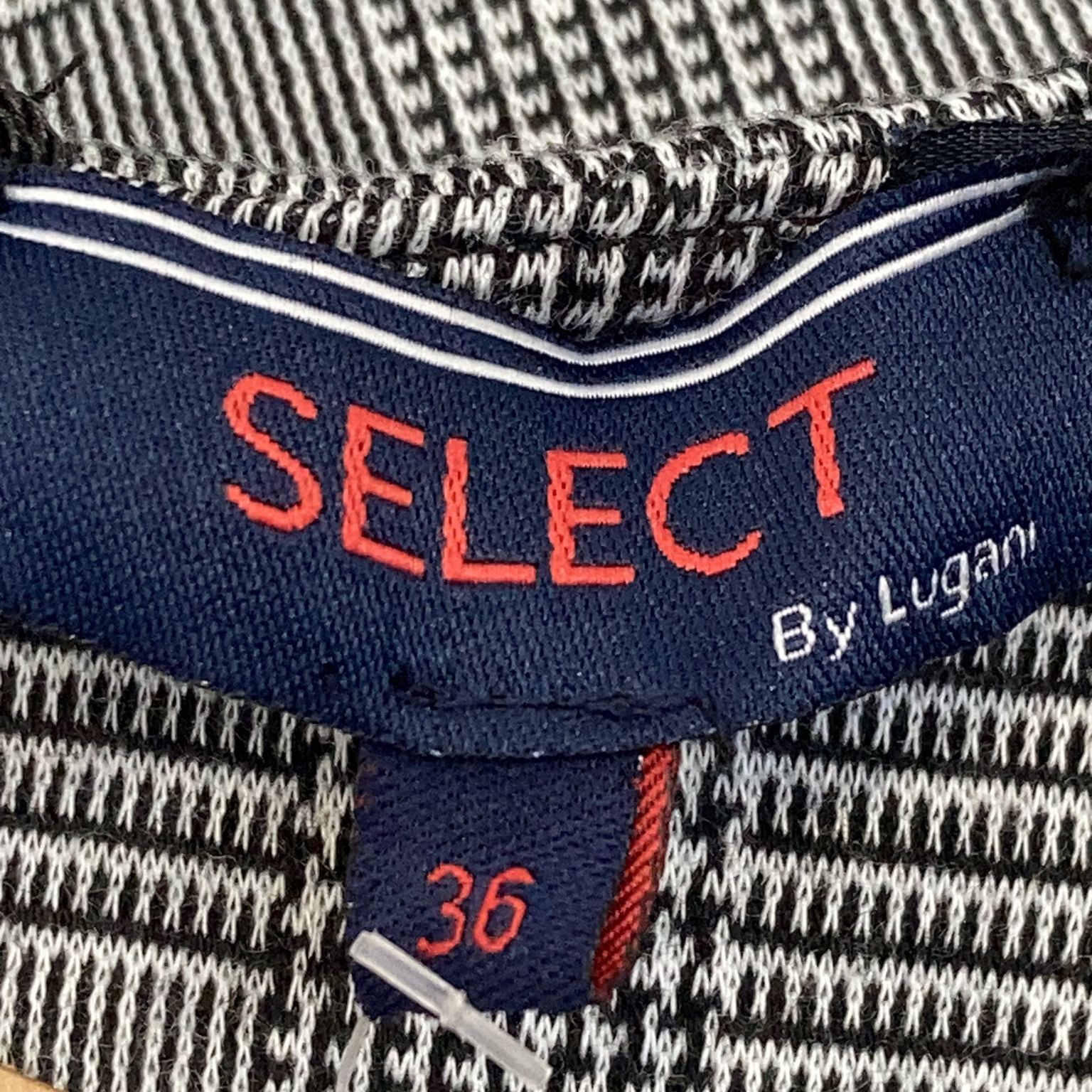 Select by Lugani