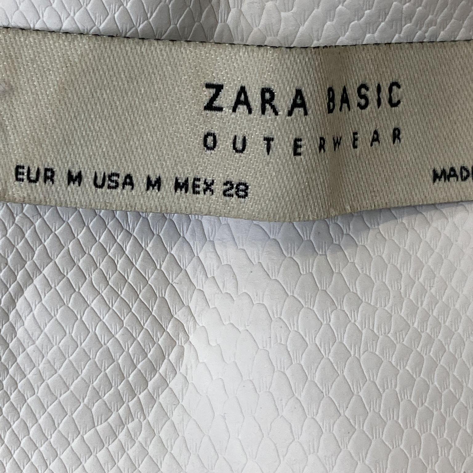 Zara Basic