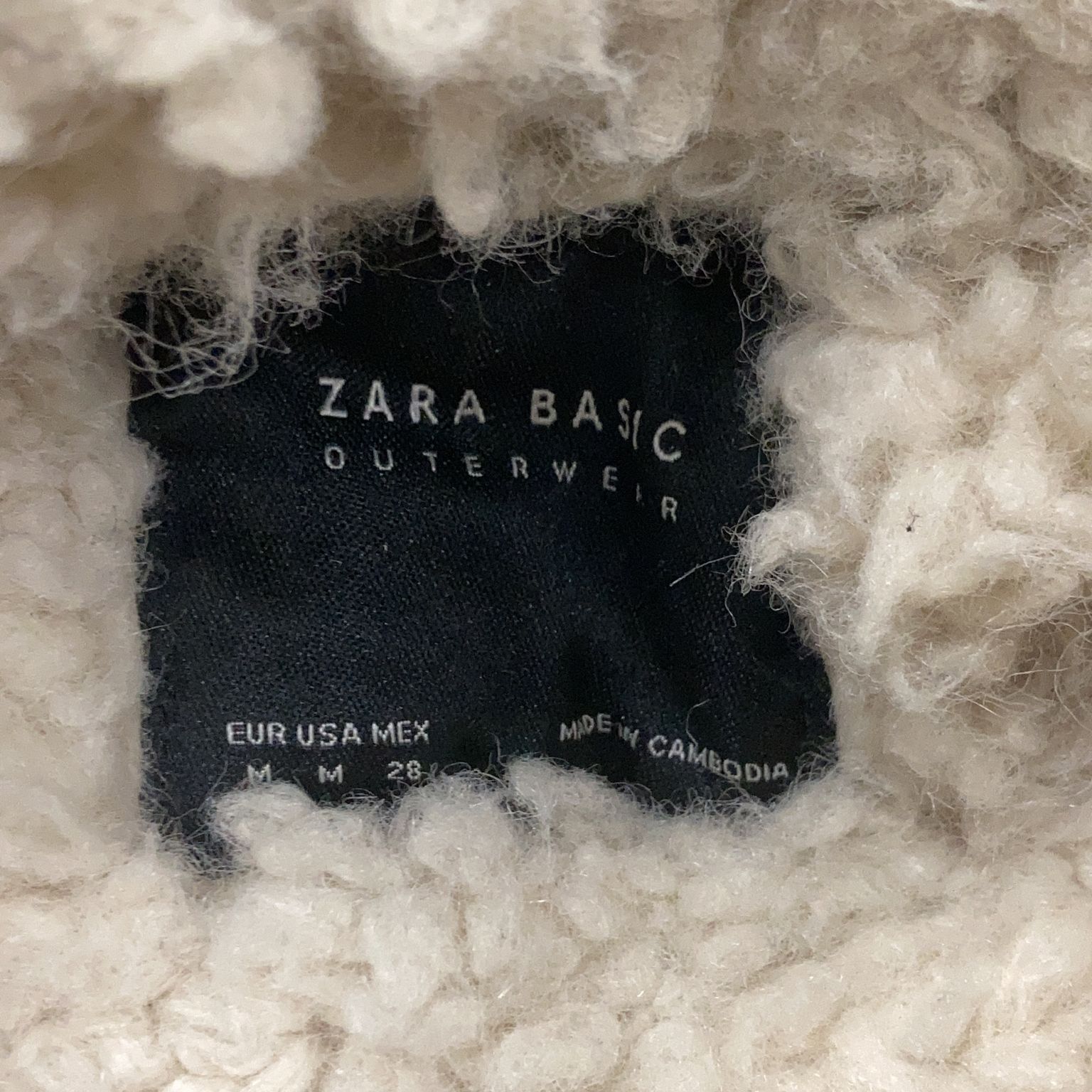 Zara Basic