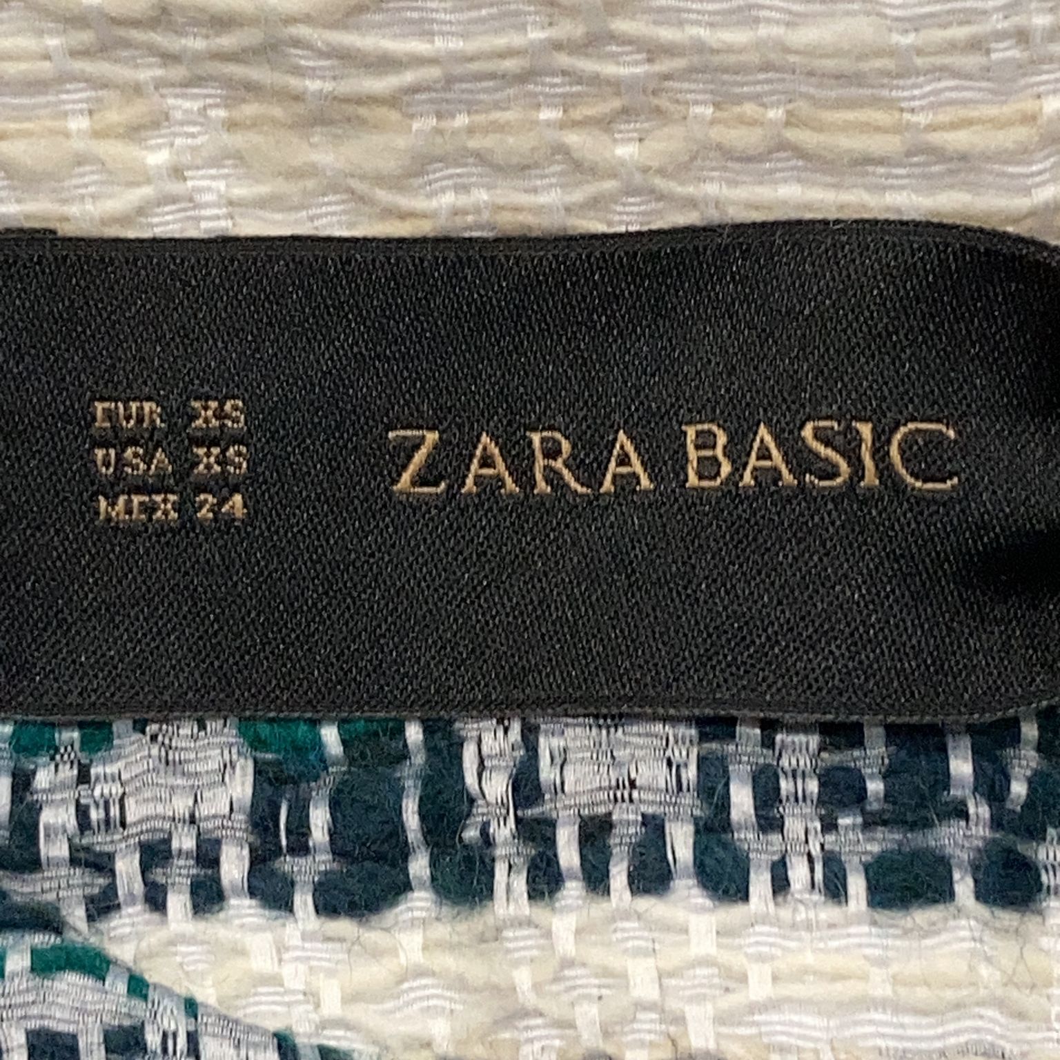 Zara Basic